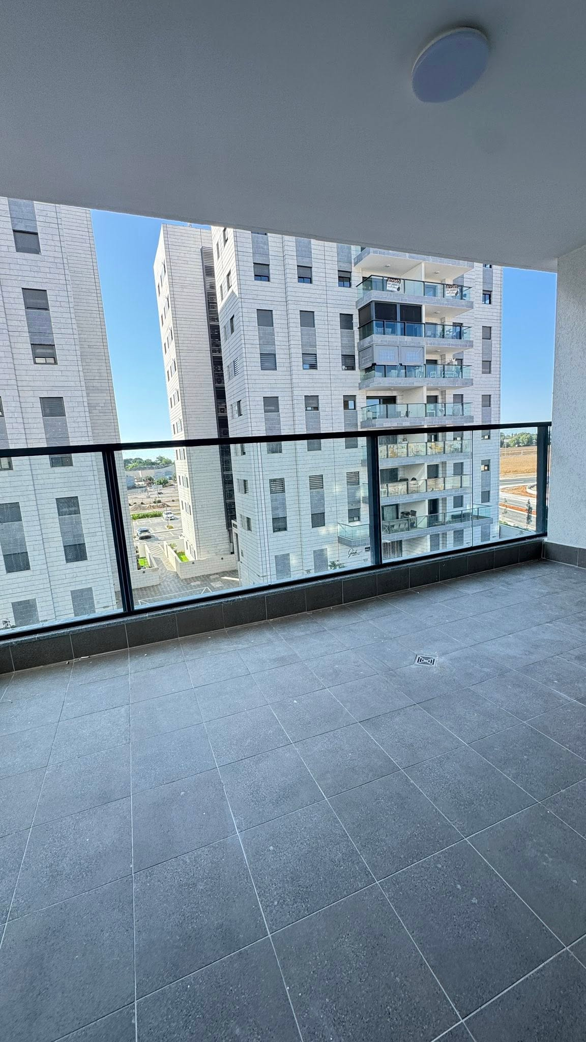 למכירה דירת 5 חדרים פרויקט גינדי 1,975,000