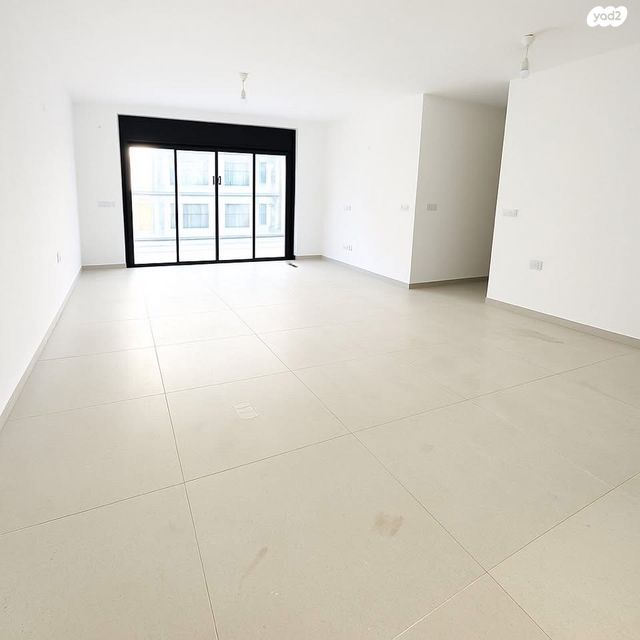 דירת 5 חדרים בפרויקט גינדי 1,950,000