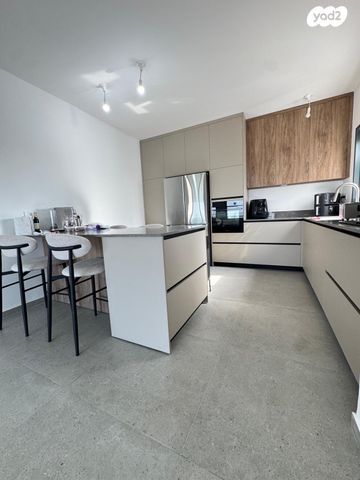 פנטהאוז 5 חדרים בפרויקט גינדי 2,890,000