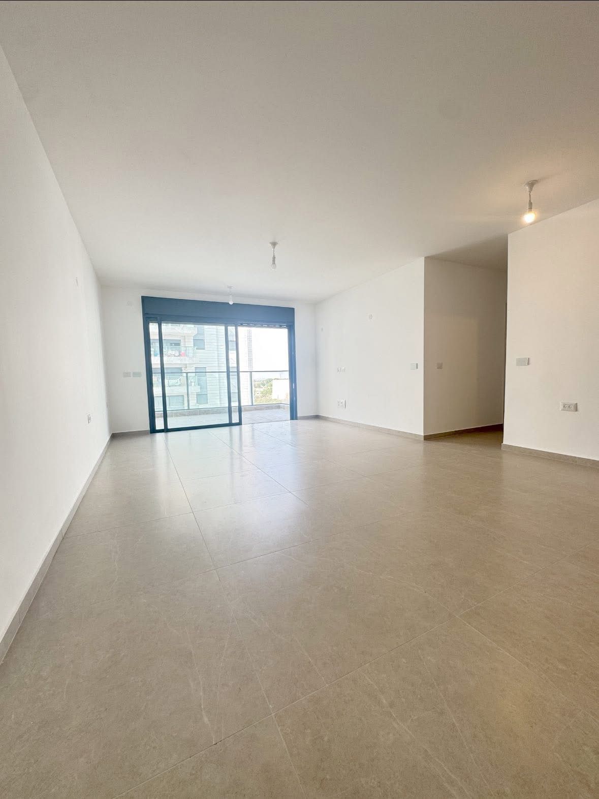 למכירה דירת 5 חדרים בפרויקט גינדי 1,980,000