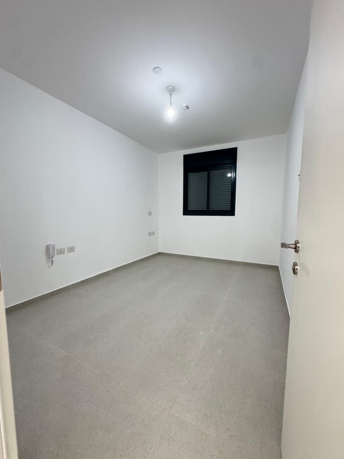 למכירה דירת 3 חדרים בפרויקט גינדי 1,600,000