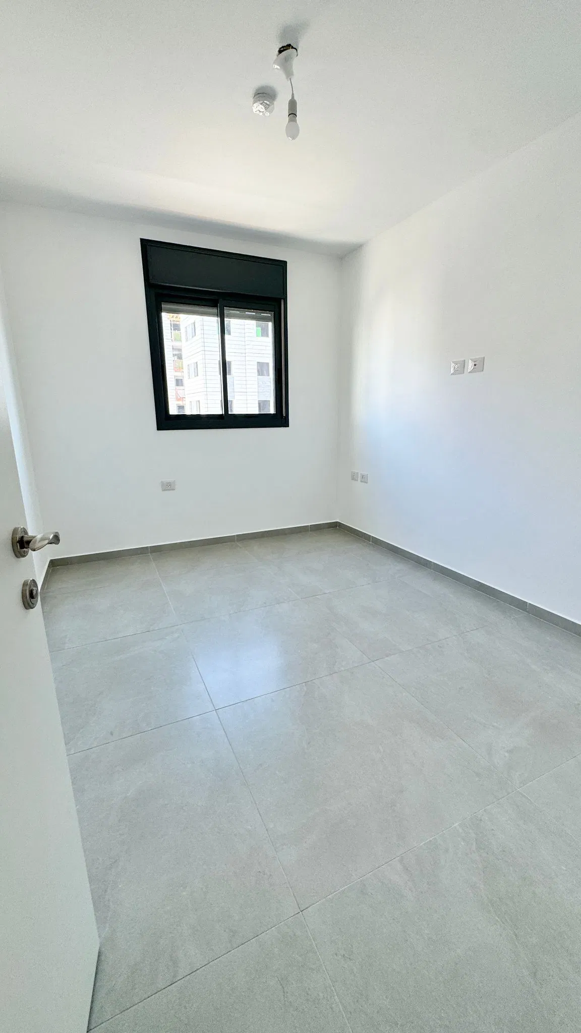 דירת 5 חדרים 2,150,000