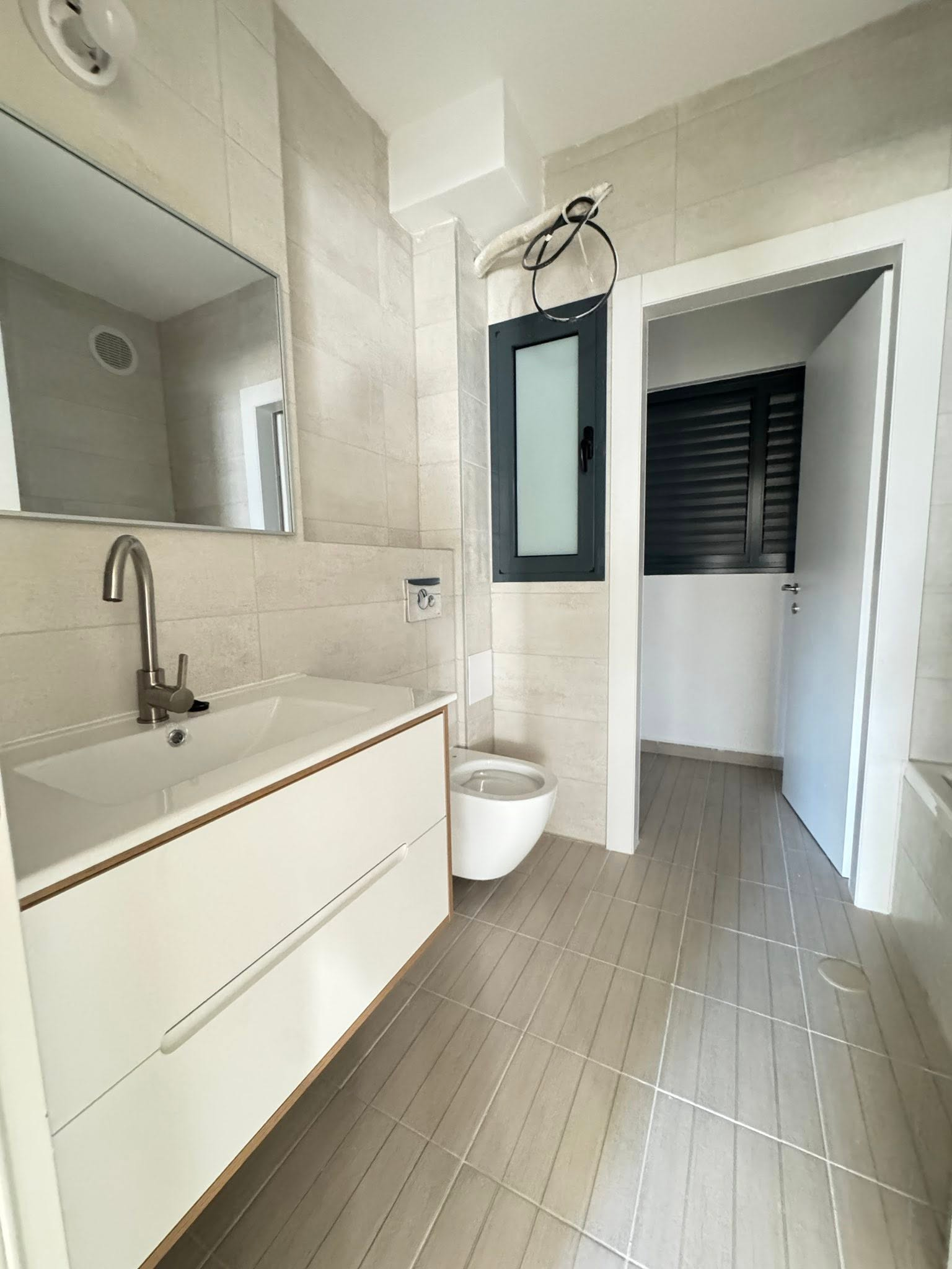 למכירה דירת 5 חדרים פרויקט גינדי קומה 1