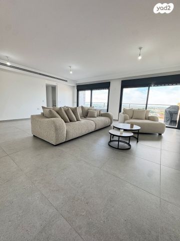 פנטהאוז 5 חדרים בפרויקט גינדי 2,890,000