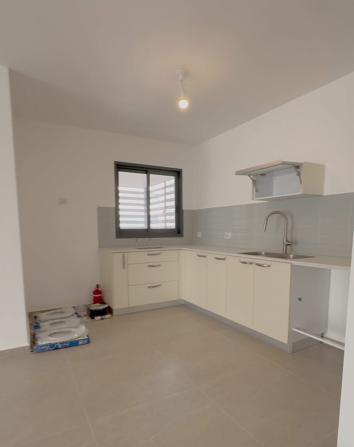 למכירה דירת 5 חדרים בפרויקט גינדי 1,980,000