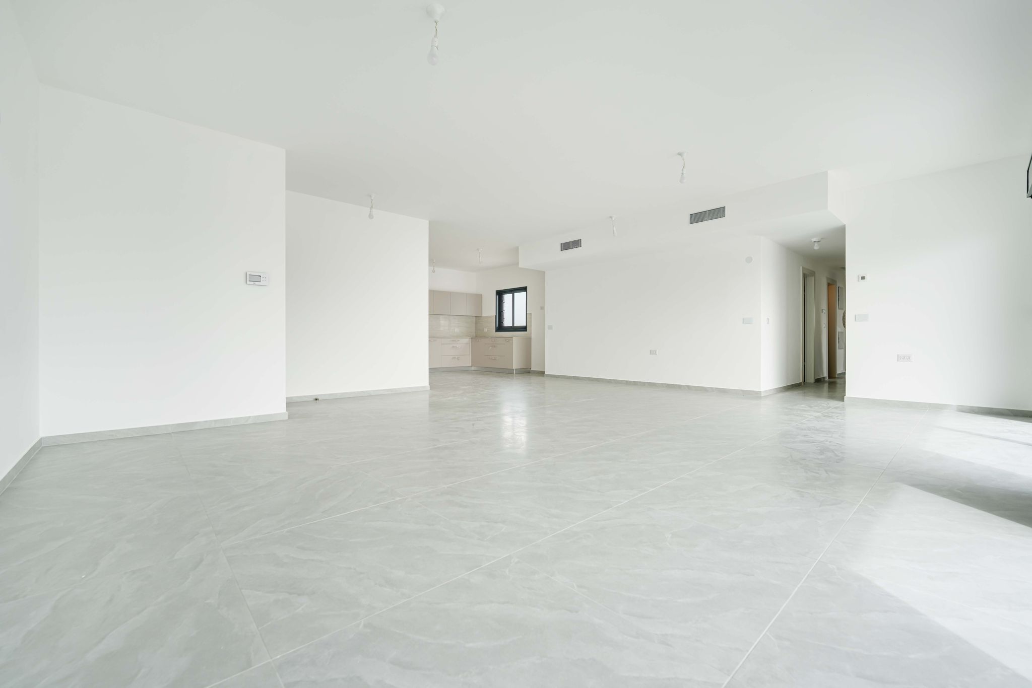 פנטהאוז  5 חדרים פינתי, מתוכנן מצוין, עם תחושת מרחב ופרטיות 2,850,000 ש"ח