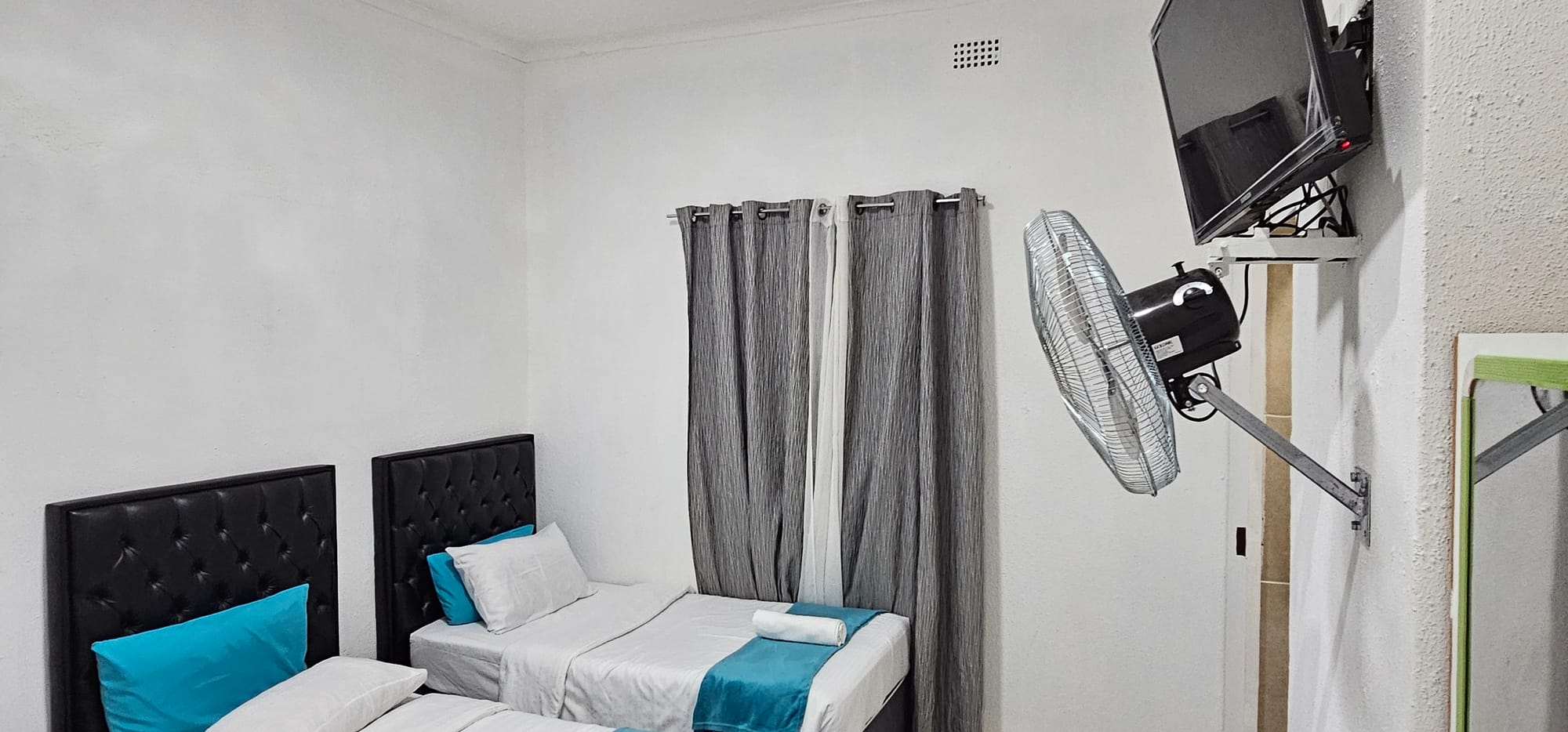 5-Sleeper | Fitzroy 4 | R1500/night (Save 10% vs. other Cape Town hotels)