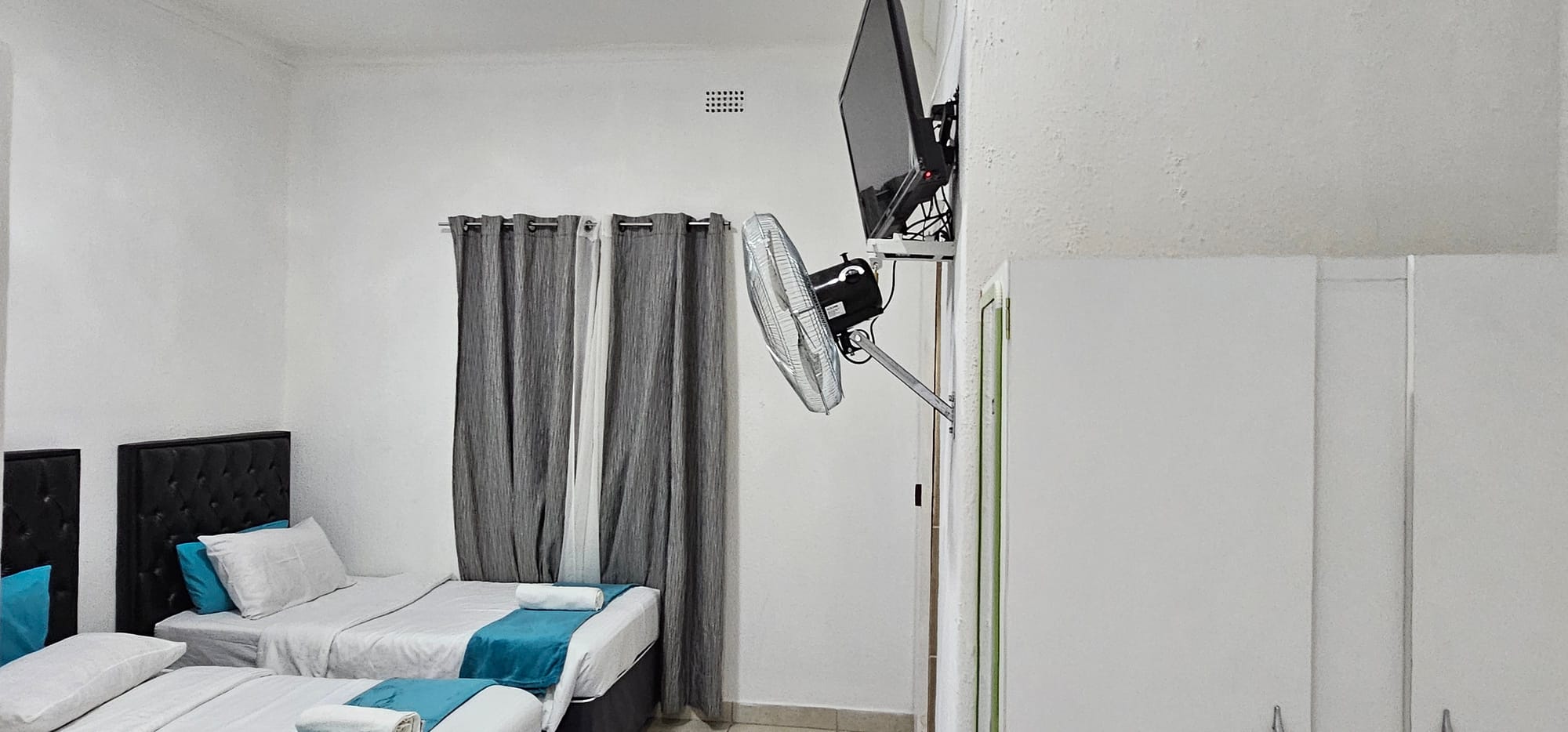 5-Sleeper | Fitzroy 4 | R1500/night (Save 10% vs. other Cape Town hotels)