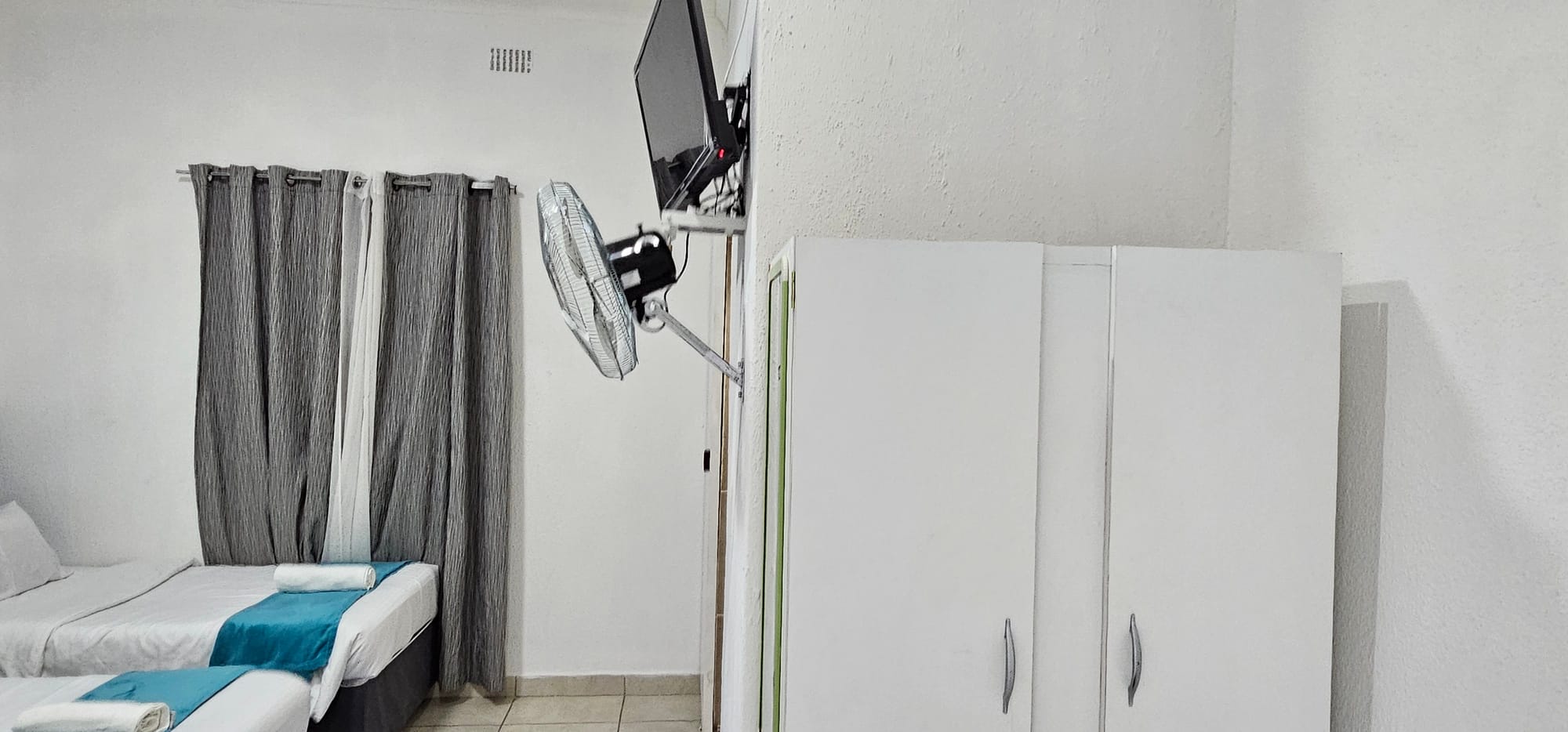 5-Sleeper | Fitzroy 4 | R1500/night (Save 10% vs. other Cape Town hotels)