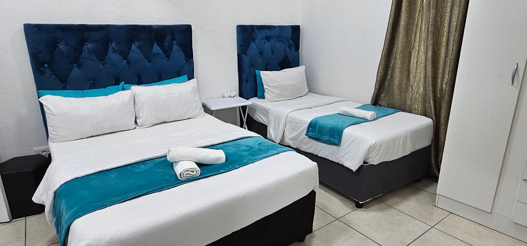 4-Sleeper | Fitzroy 5 | R1250/night (Save 10% vs. other Cape Town hotels)