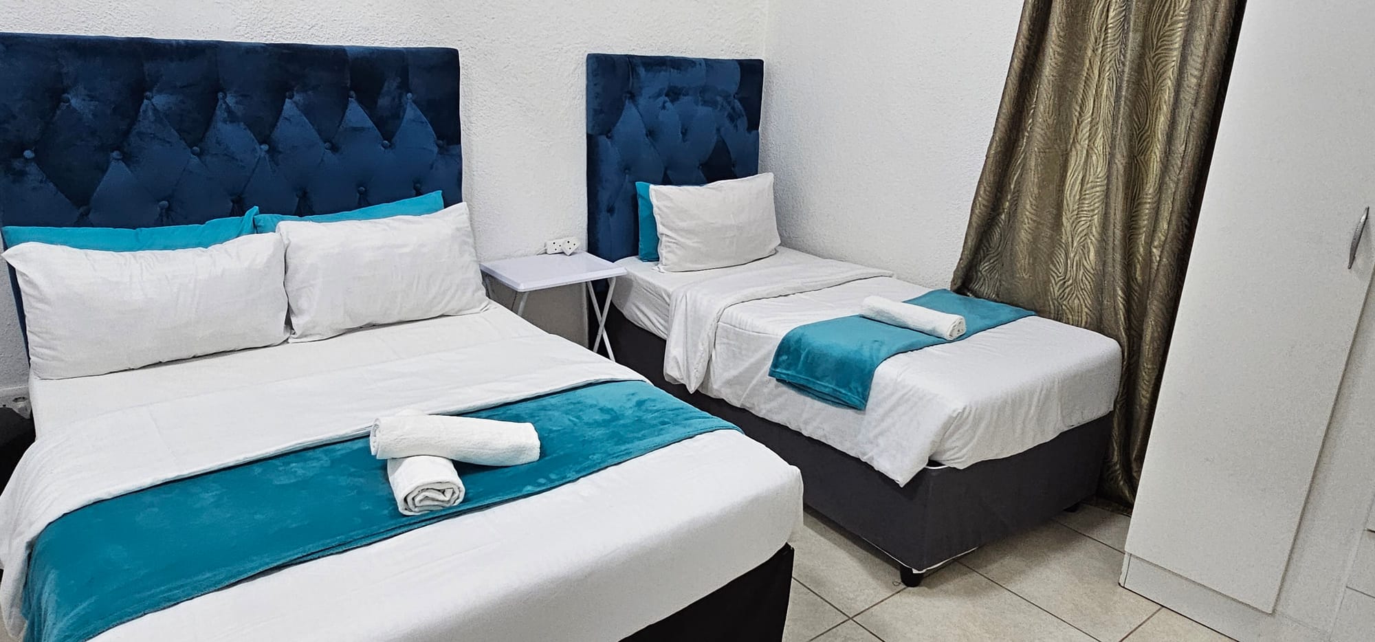 4-Sleeper | Fitzroy 5 | R1250/night (Save 10% vs. other Cape Town hotels)