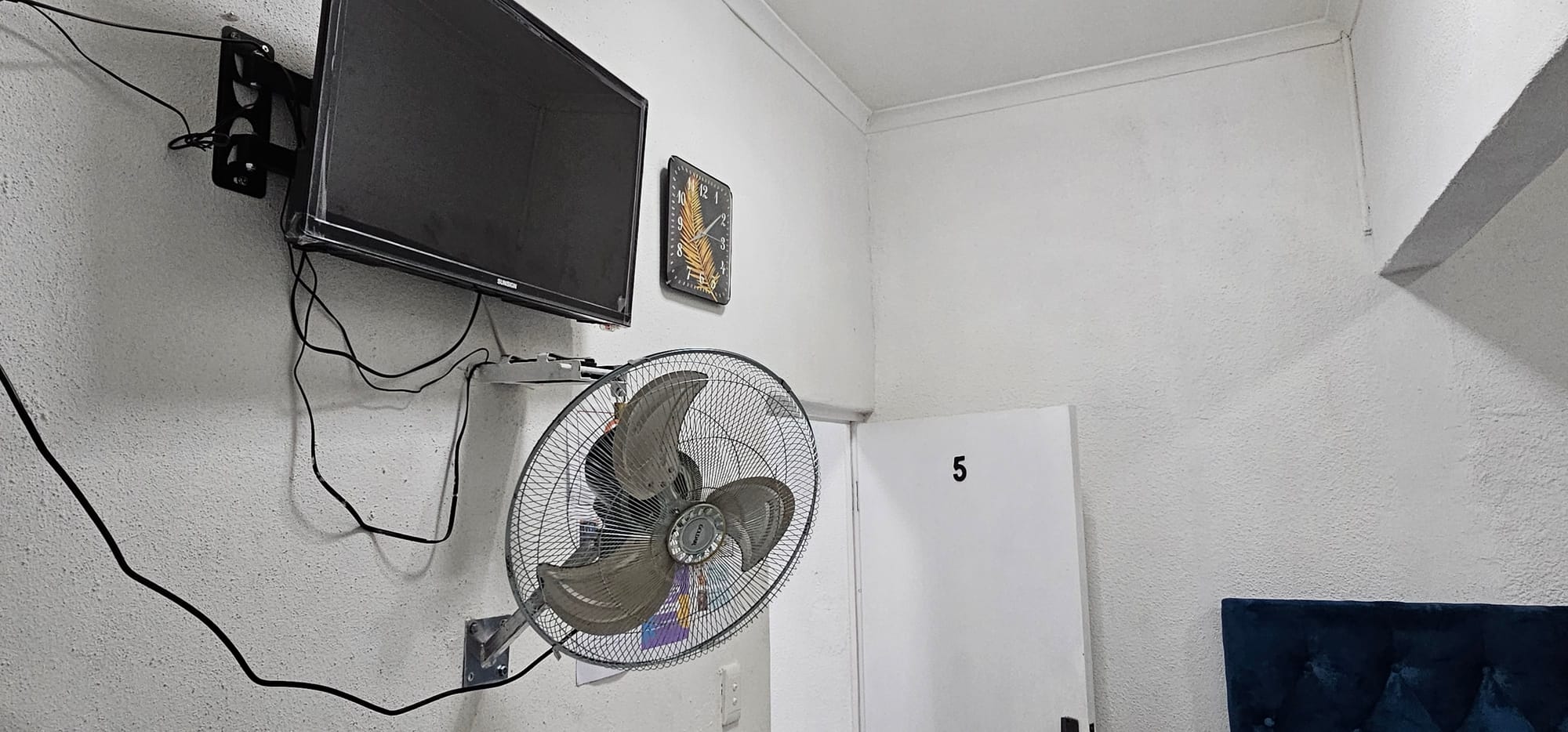 4-Sleeper | Fitzroy 5 | R1250/night (Save 10% vs. other Cape Town hotels)