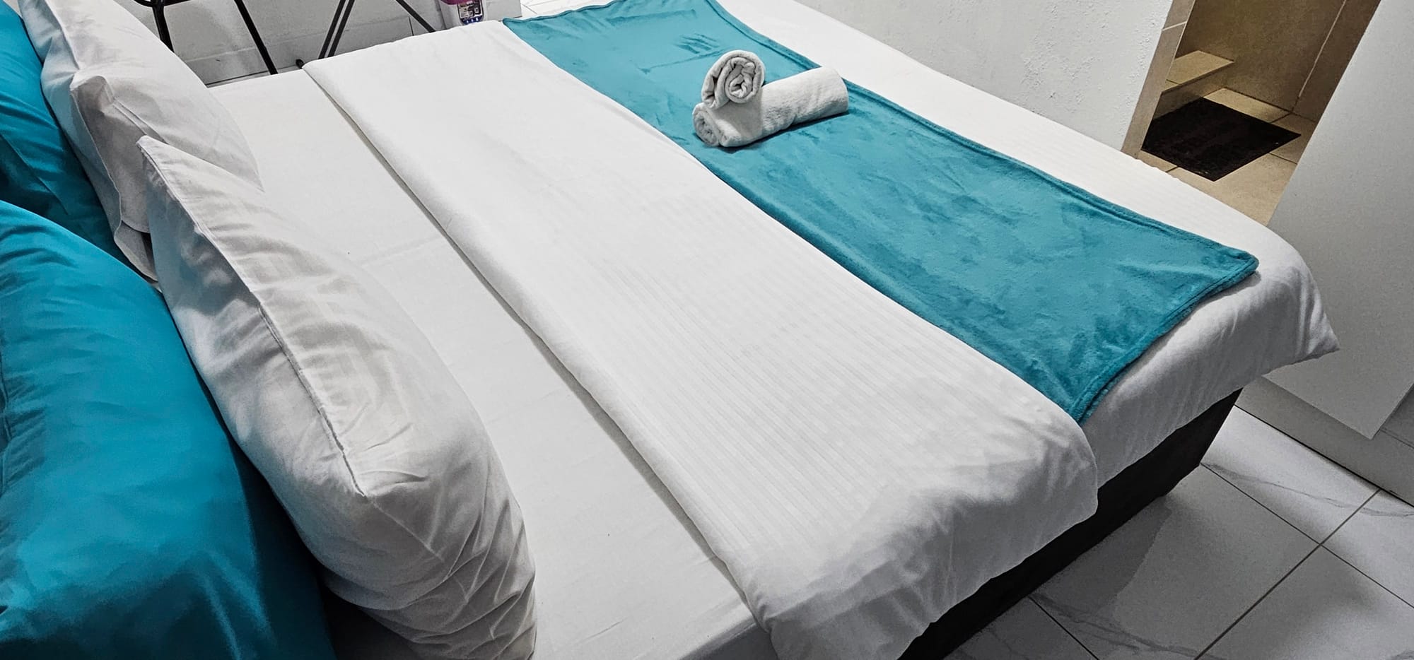 2-Sleeper | Fitzroy 6 | R850/night (Save 10% vs. other Cape Town hotels)