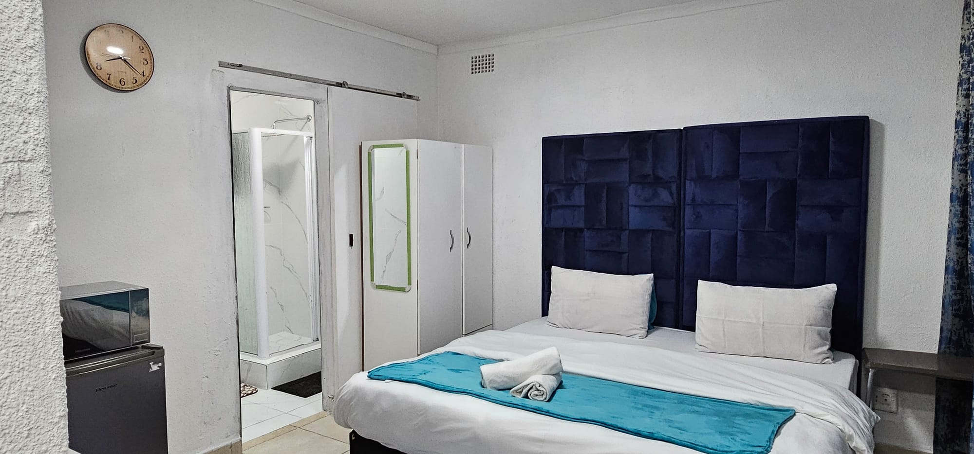 2-Sleeper | Fitzroy 8 | R950/night (Save 10% vs. other Cape Town hotels)