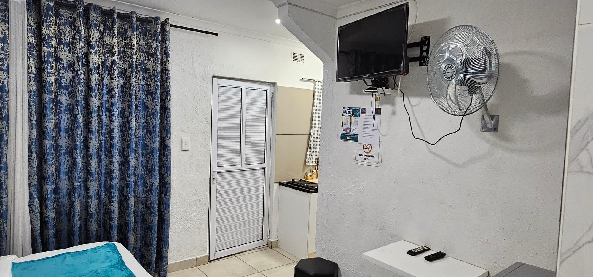 2-Sleeper | Fitzroy 8 | R950/night (Save 10% vs. other Cape Town hotels)