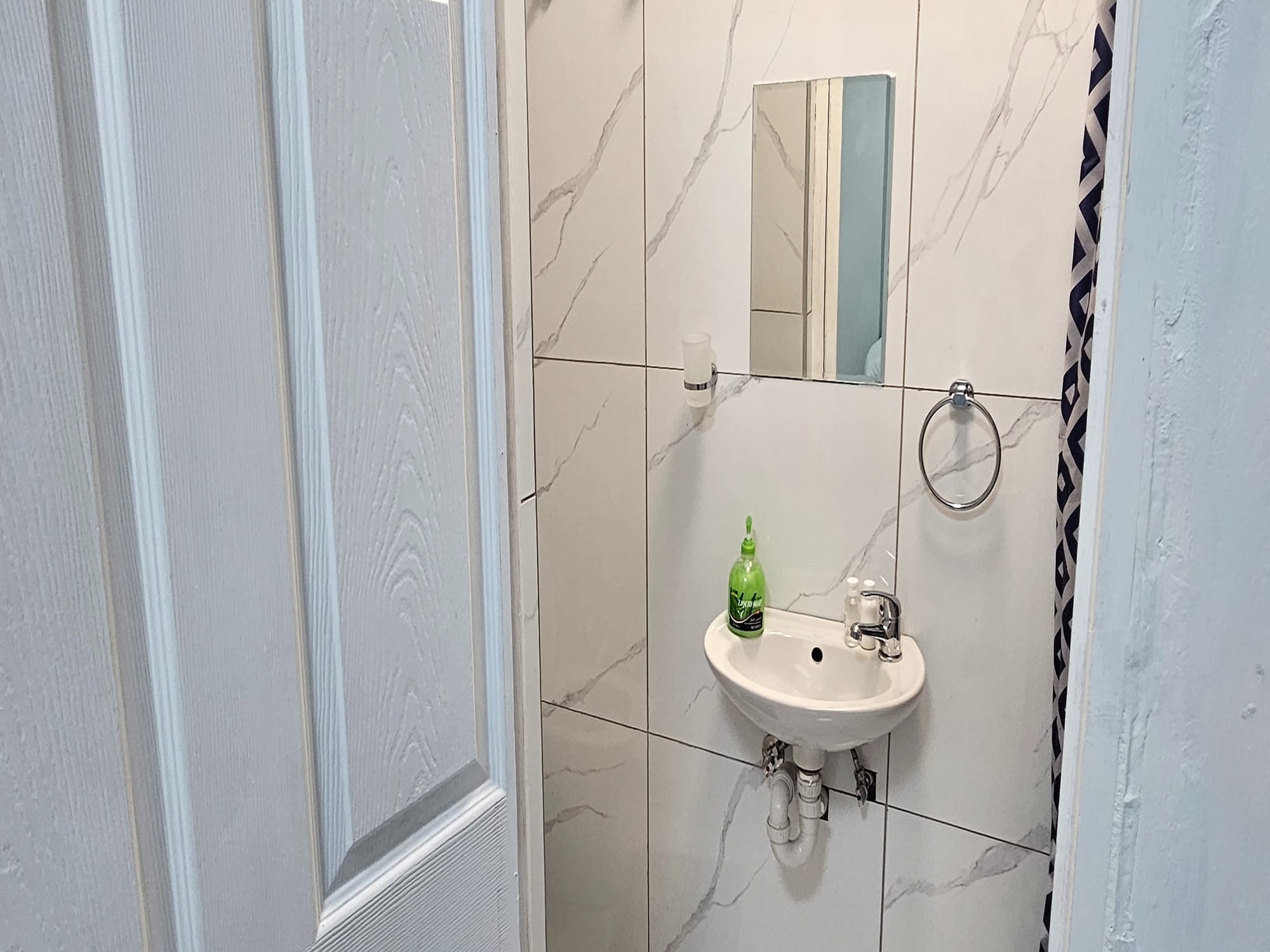 2-Sleeper | Fitzroy 11 | R750/night (Save 10% vs. other Cape Town hotels)