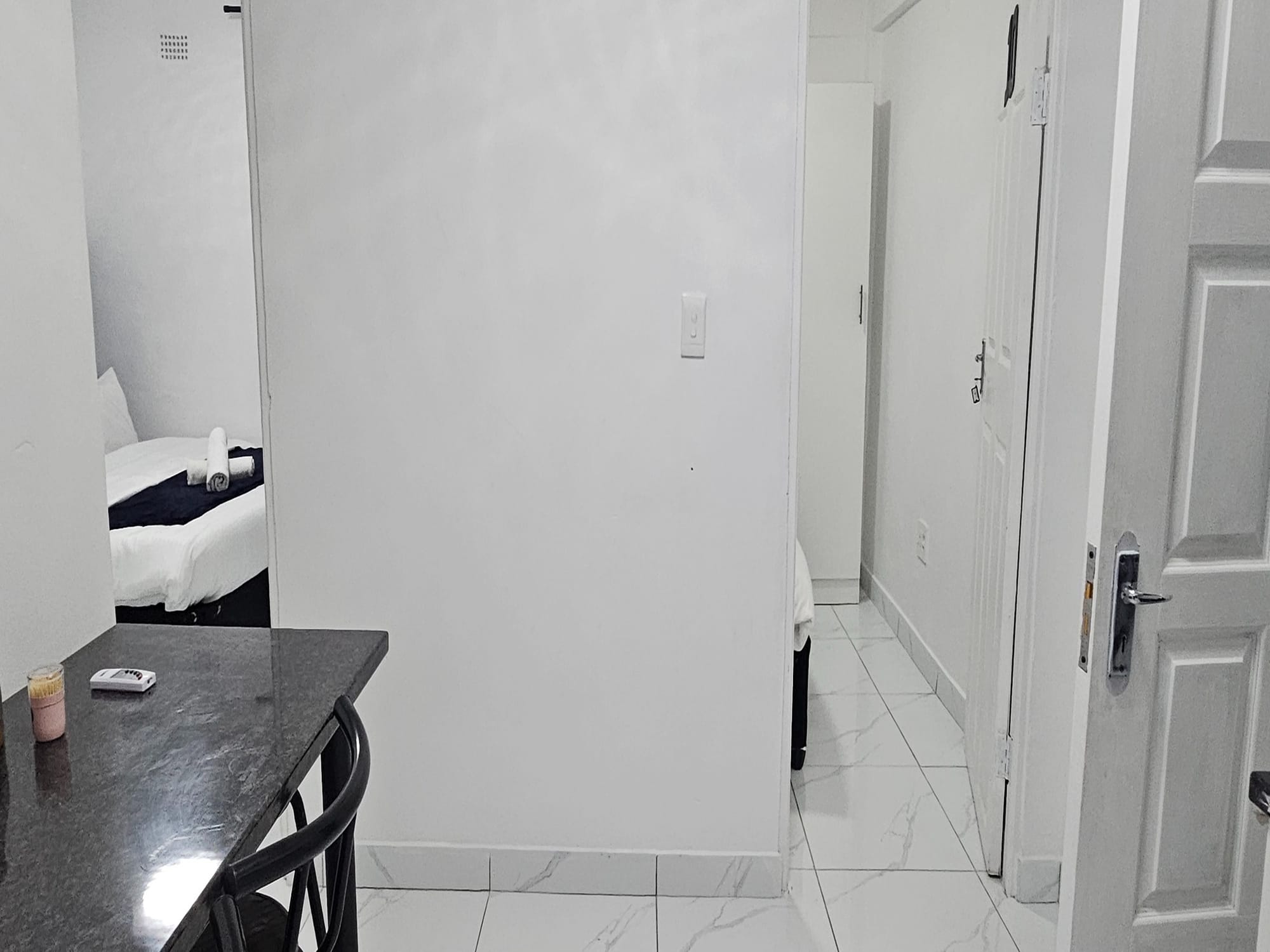 6-Sleeper | Fitzroy 9 | R2250/night (Save 10% vs. other Cape Town hotels)