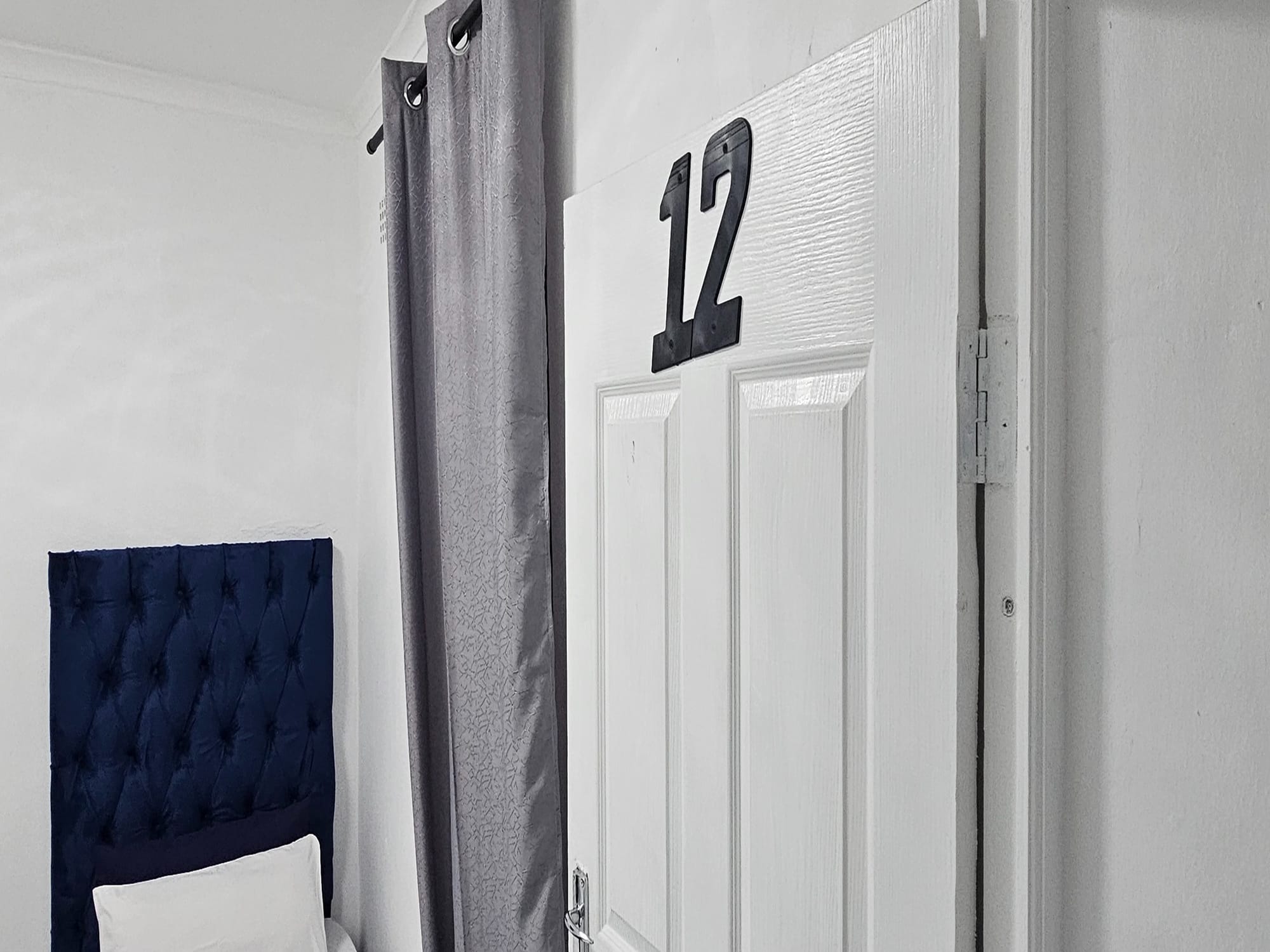 6-Sleeper | Fitzroy 9 | R2250/night (Save 10% vs. other Cape Town hotels)