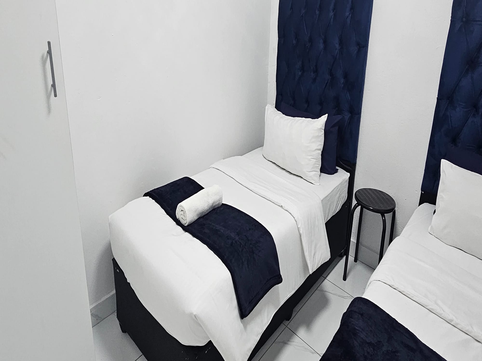 6-Sleeper | Fitzroy 9 | R2250/night (Save 10% vs. other Cape Town hotels)