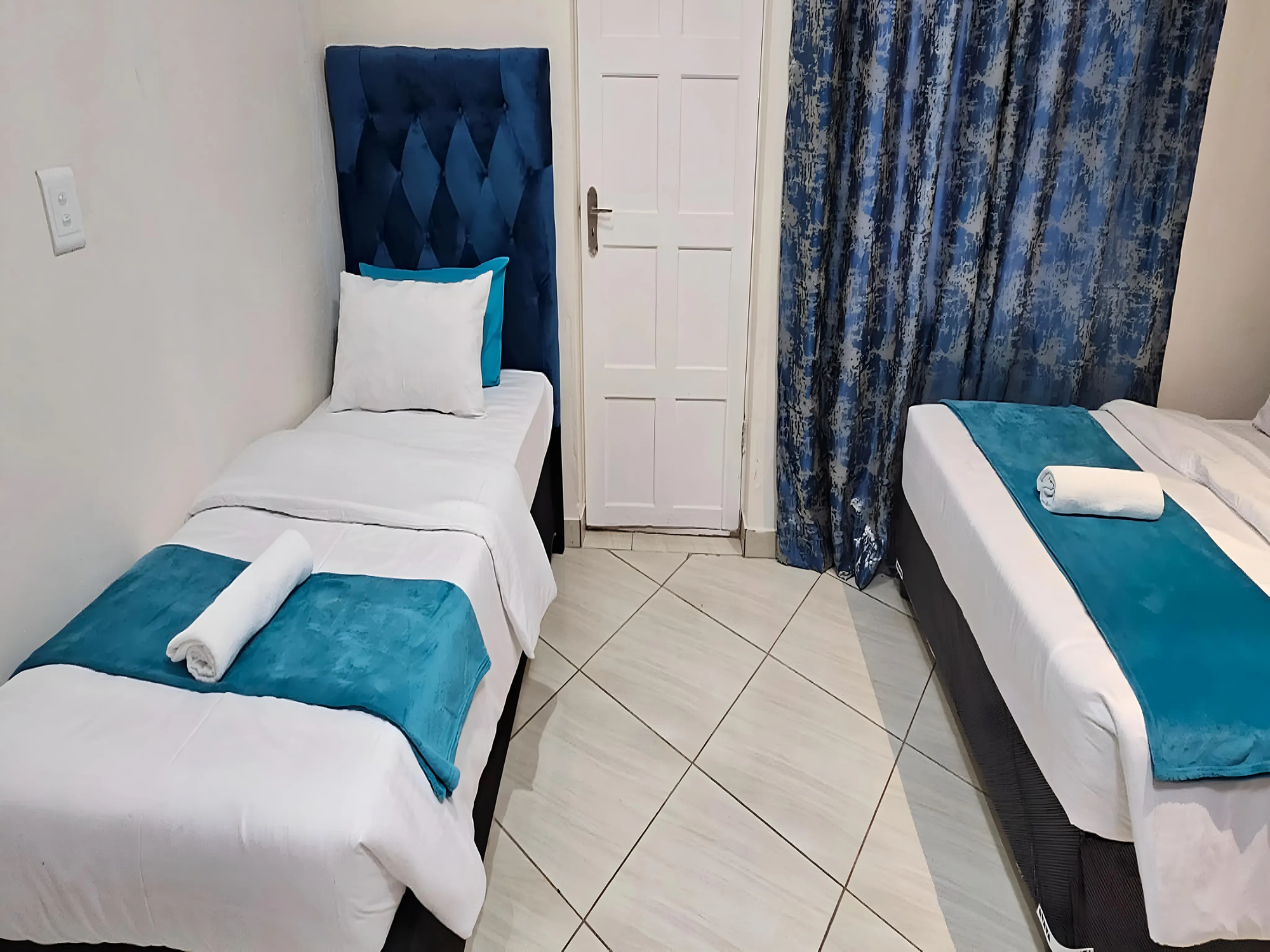 3-Sleeper | Spencer 1 | R1200/night (Save 10% vs. other Cape Town hotels)