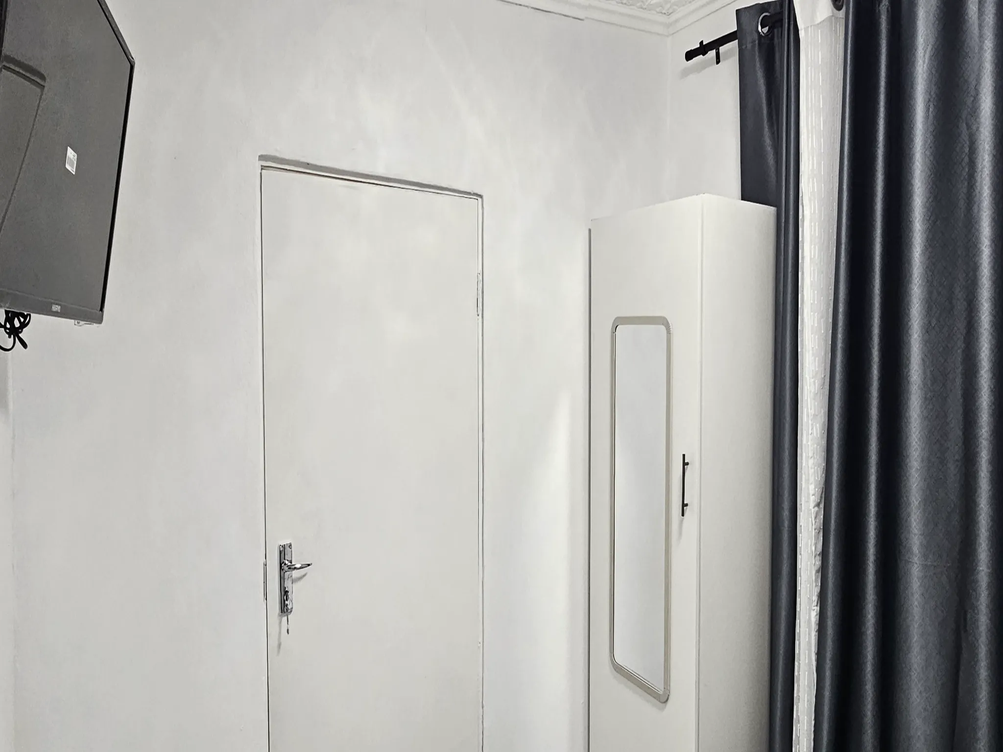 2-Sleeper | Spencer 7 | R750/night (Save 10% vs. other Cape Town hotels)