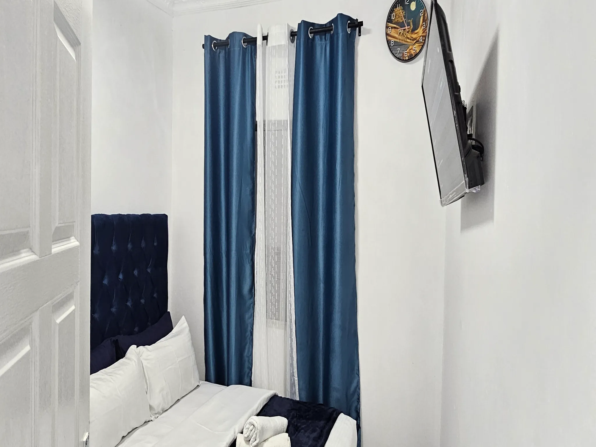 8-Sleeper | Spencer 8 | R2500/night (Save 10% vs. other Cape Town hotels)