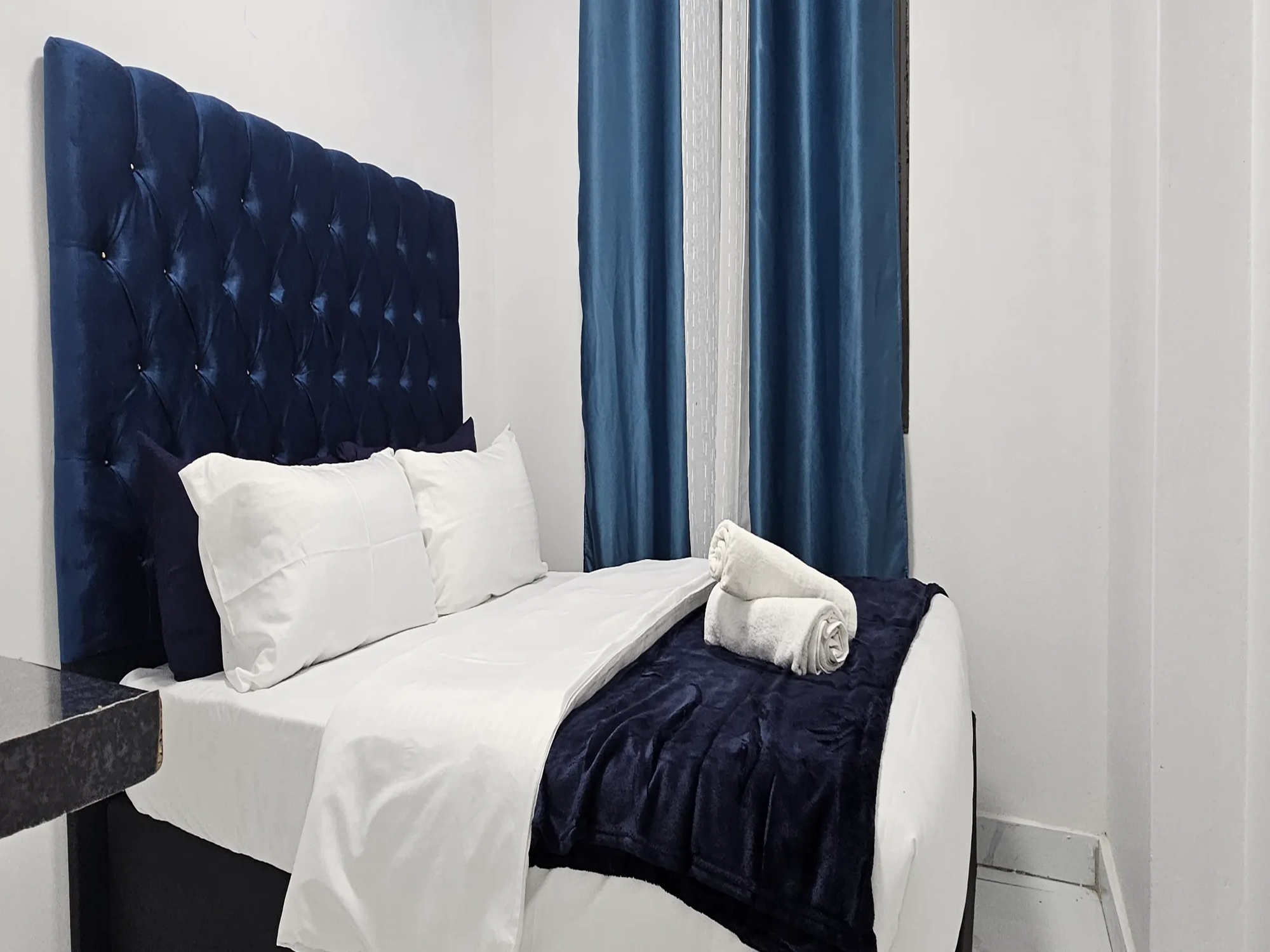 2-Sleeper | Spencer 9 | R650/night (Save 10% vs. other Cape Town hotels)