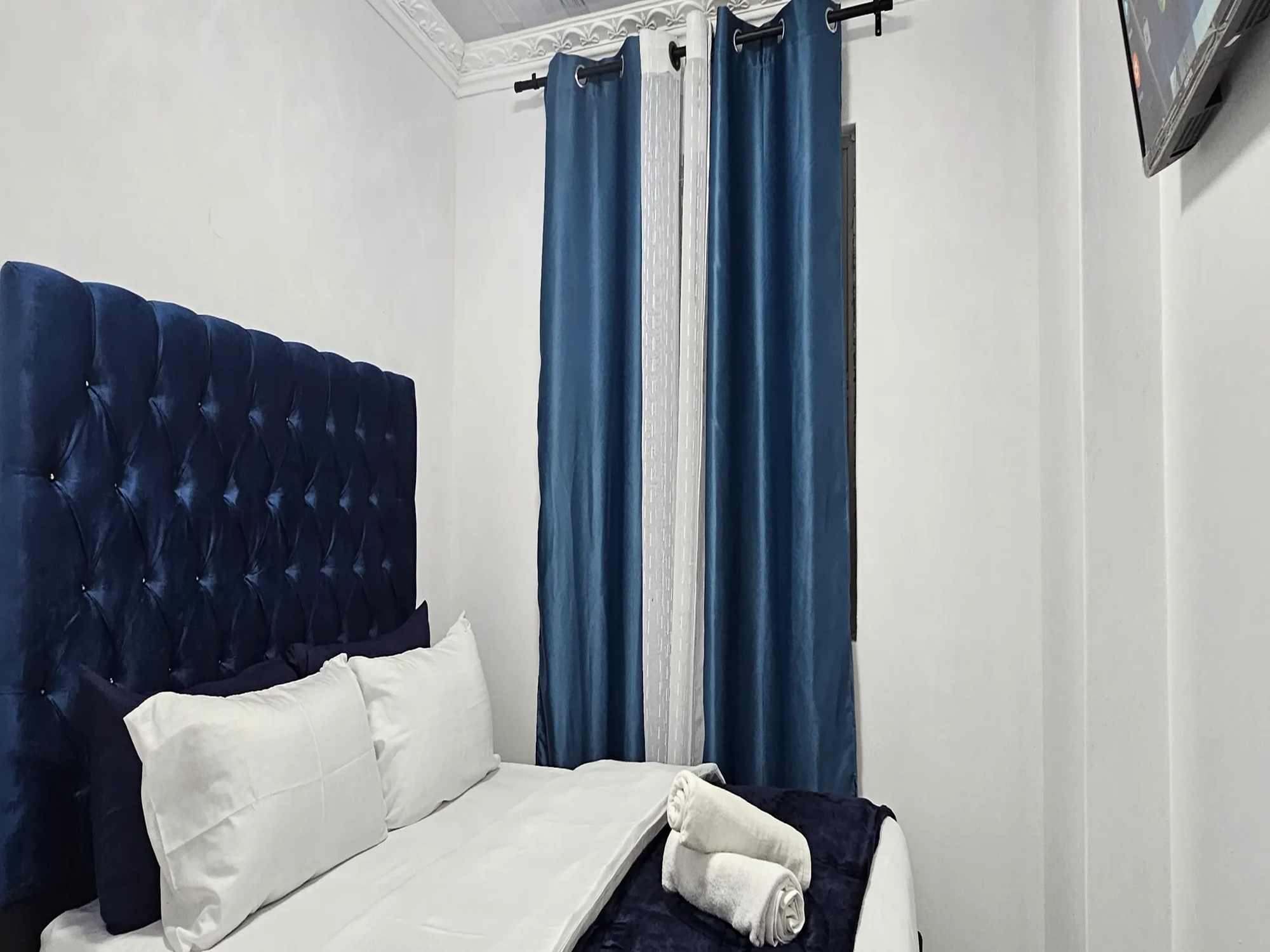 2-Sleeper | Spencer 9 | R650/night (Save 10% vs. other Cape Town hotels)