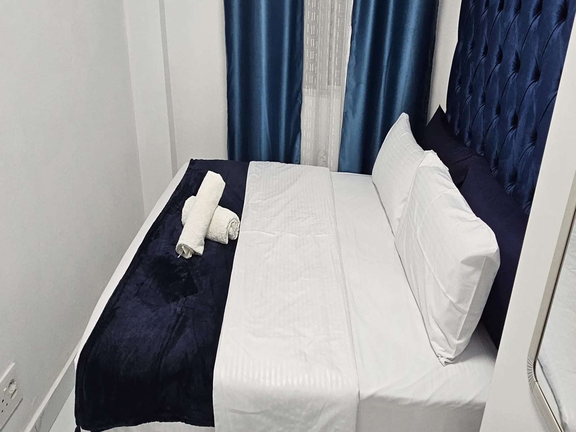 2-Sleeper | Spencer 11 | R650/night (Save 10% vs. other Cape Town hotels)