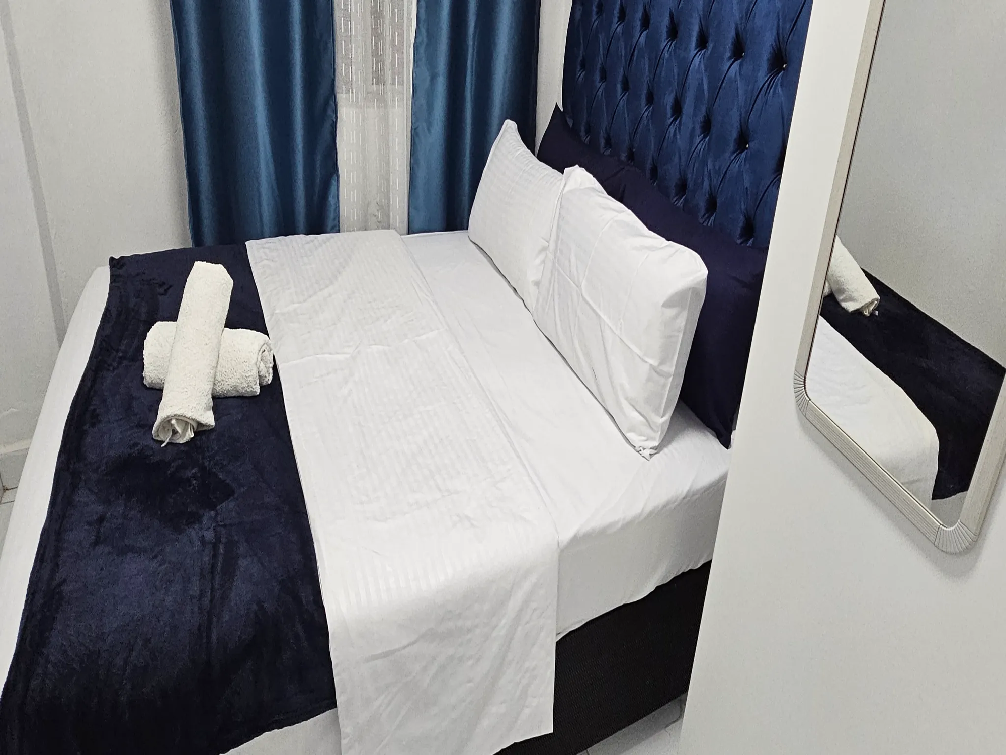 2-Sleeper | Spencer 11 | R650/night (Save 10% vs. other Cape Town hotels)