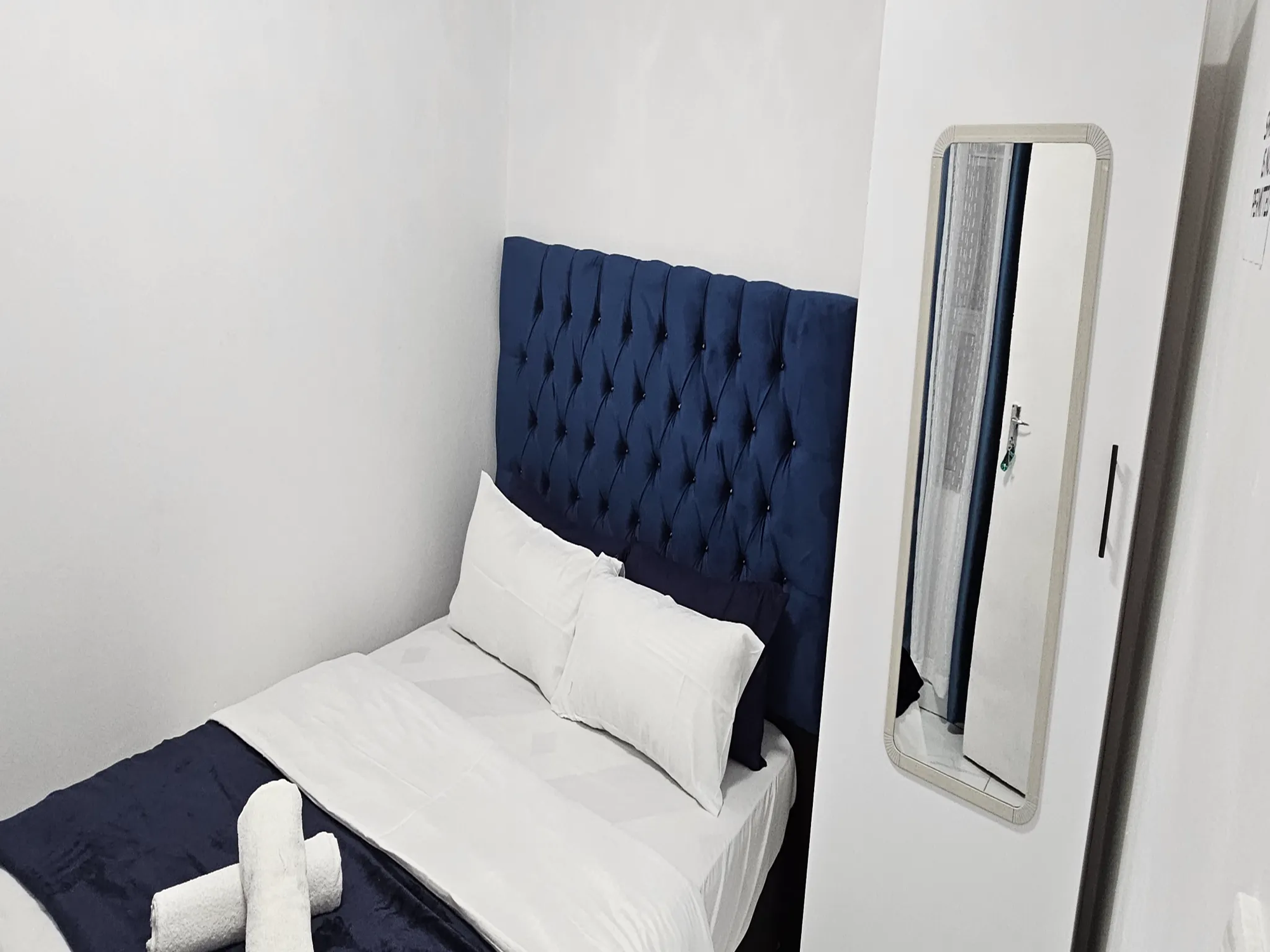 2-Sleeper | Spencer 12 | R650/night (Save 10% vs. other Cape Town hotels)