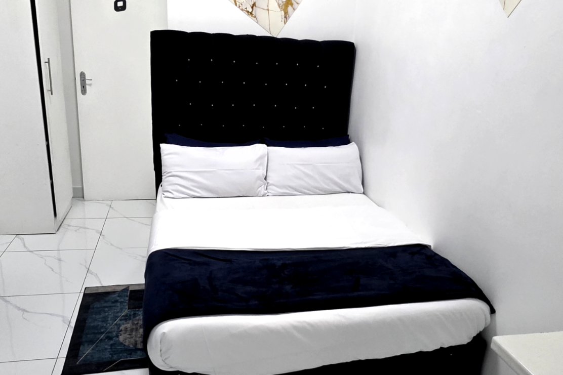 2-Sleeper | Goodwood 8 | R800/night