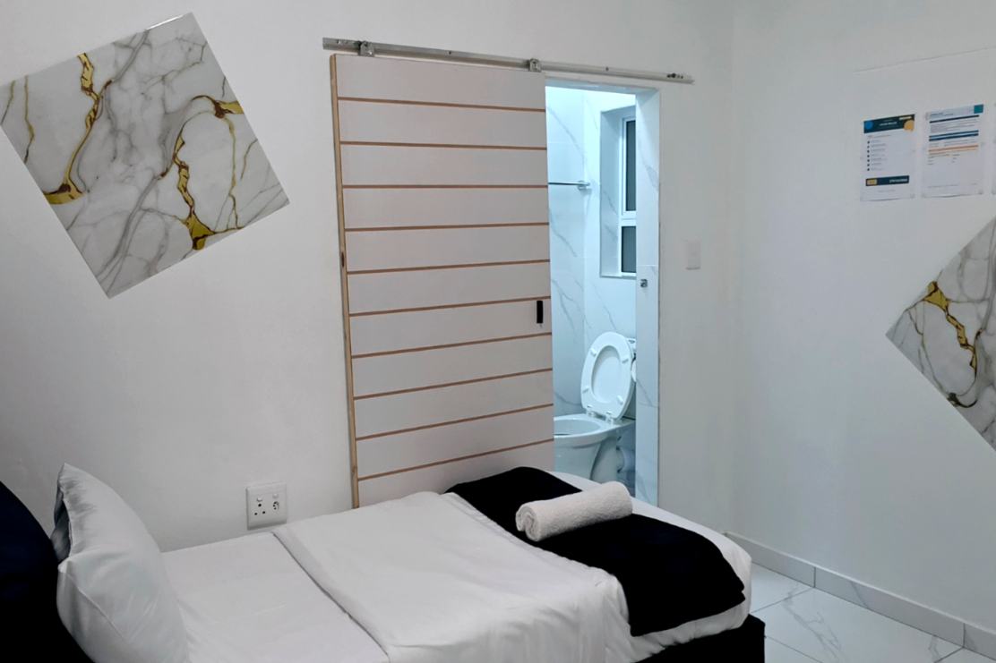 3-Sleeper | Barnard 4 | R1000/night