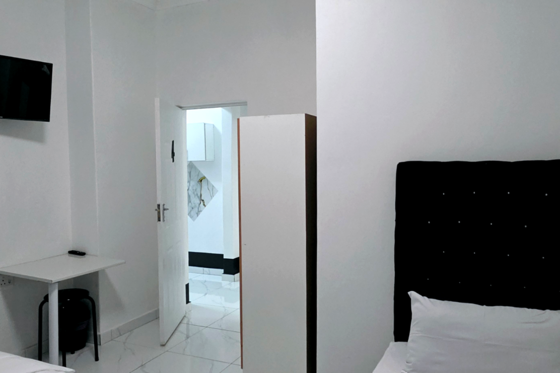 3-Sleeper | Barnard 4 | R1000/night