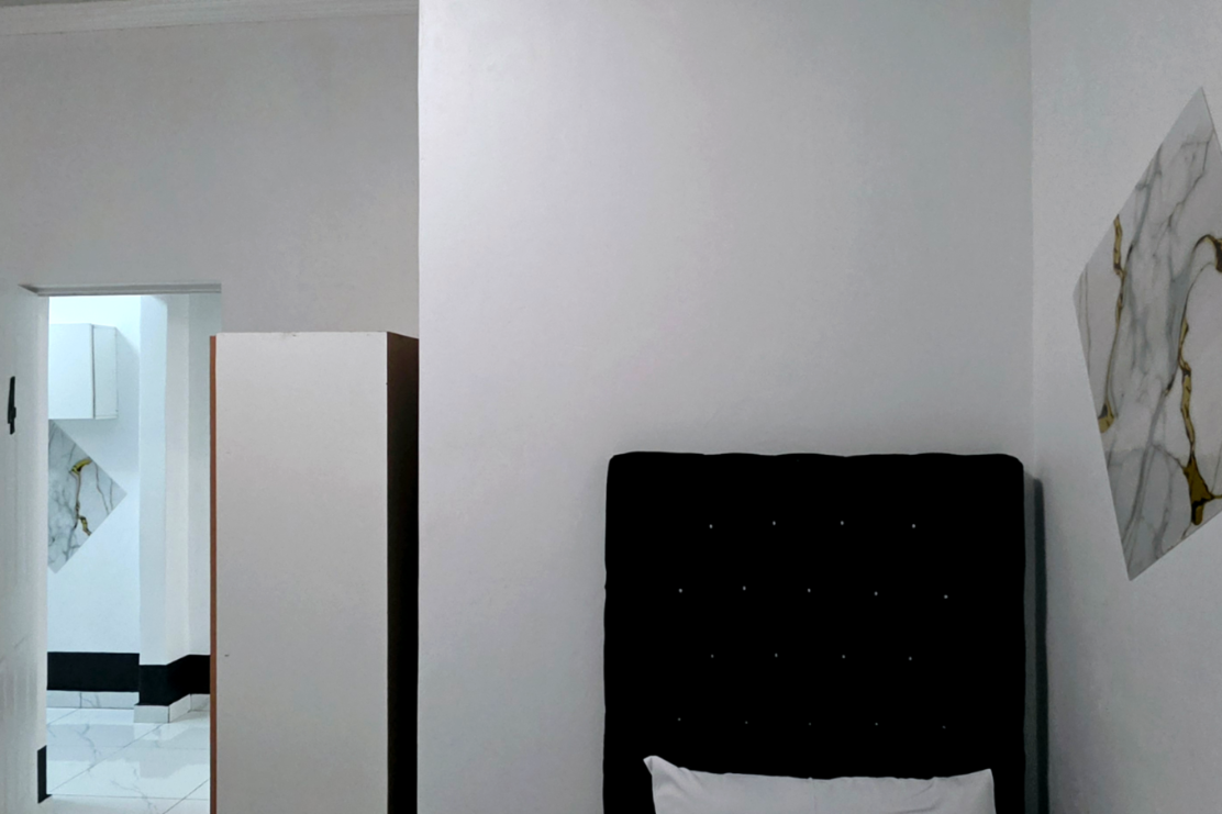 3-Sleeper | Barnard 4 | R1000/night