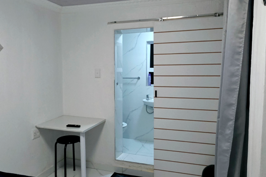 2-Sleeper | Barnard 7 | R750/night
