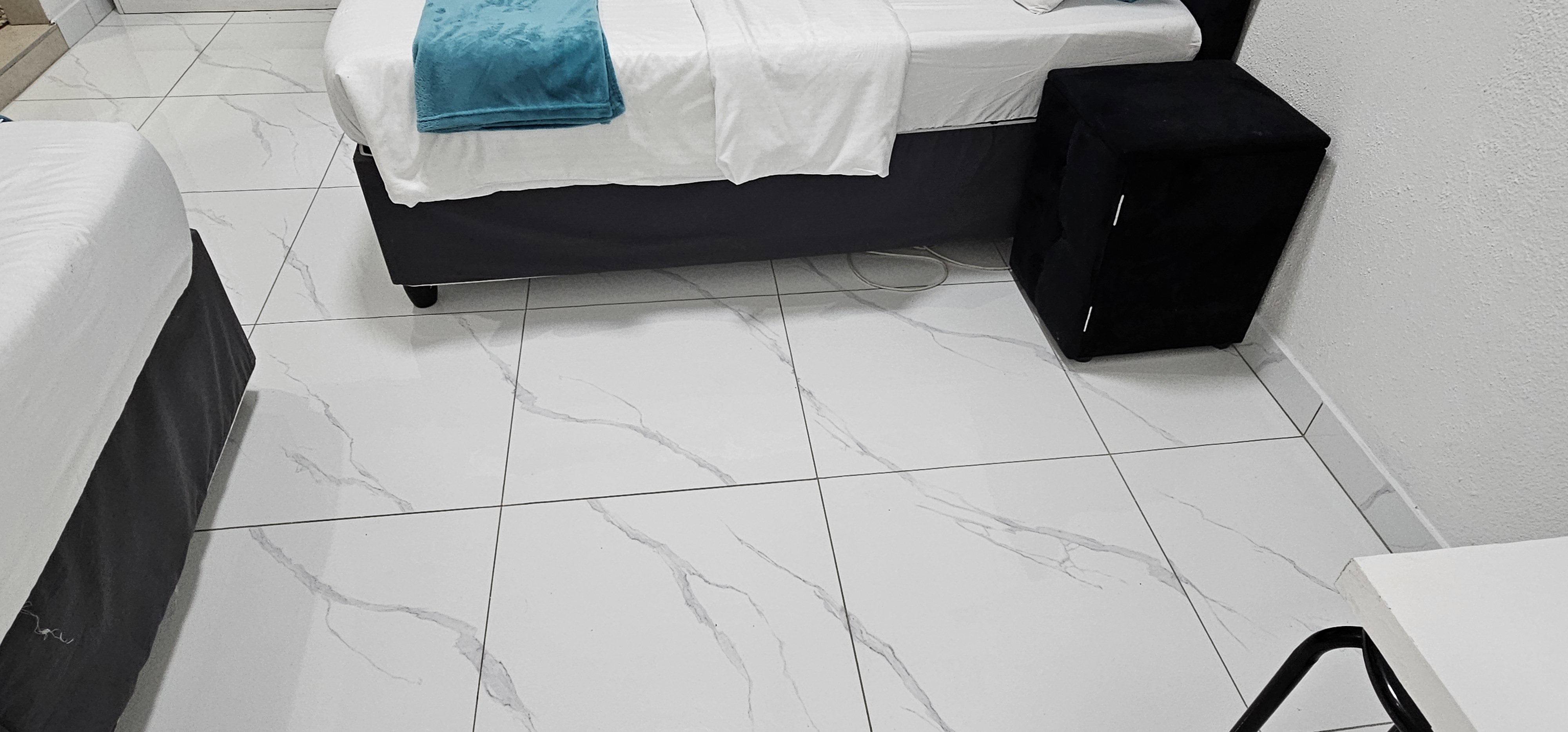 5- Slaapplek | Fitzroy 3 | R1500/nag (Bespaar 10% vs. ander hotelle in Kaapstad)