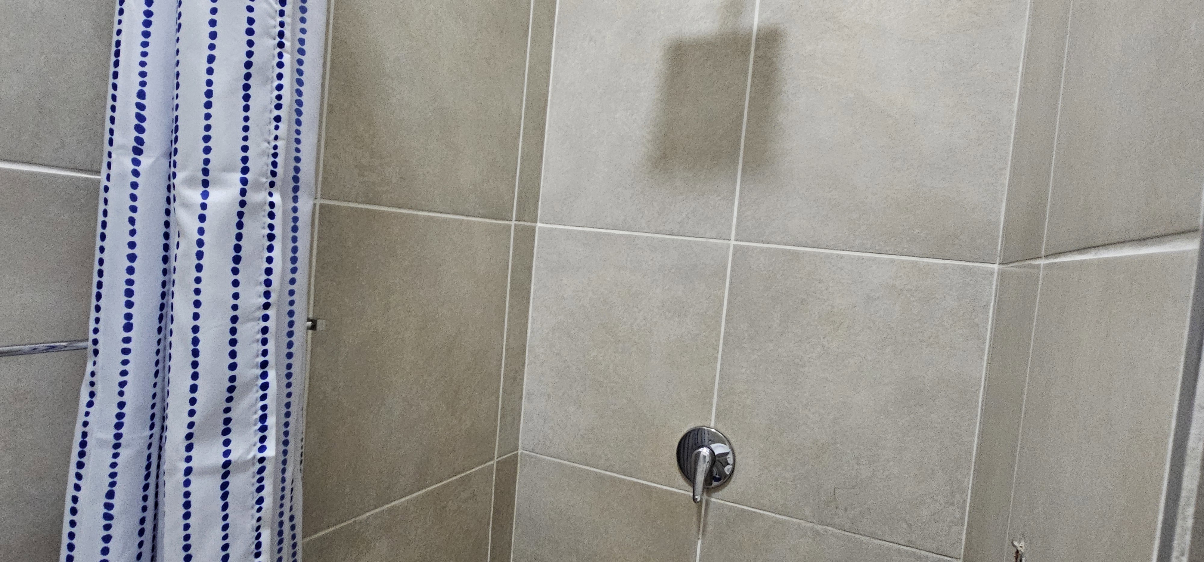 Slaapplek vir 5 | Fitzroy 4 | R1500/nag (Bespaar 10% teenoor ander hotelle in Kaapstad)