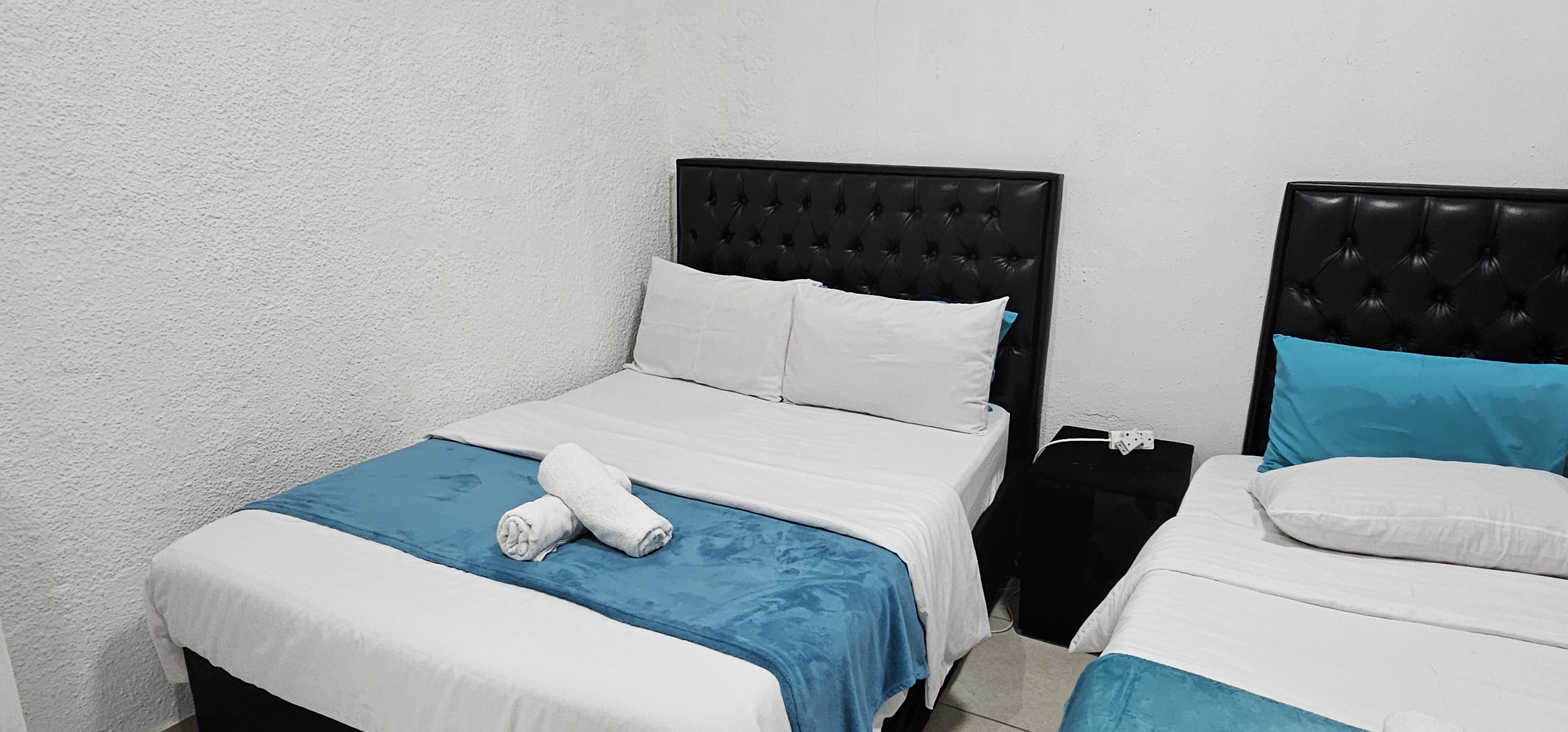 Slaapplek vir 5 | Fitzroy 4 | R1500/nag (Bespaar 10% teenoor ander hotelle in Kaapstad)