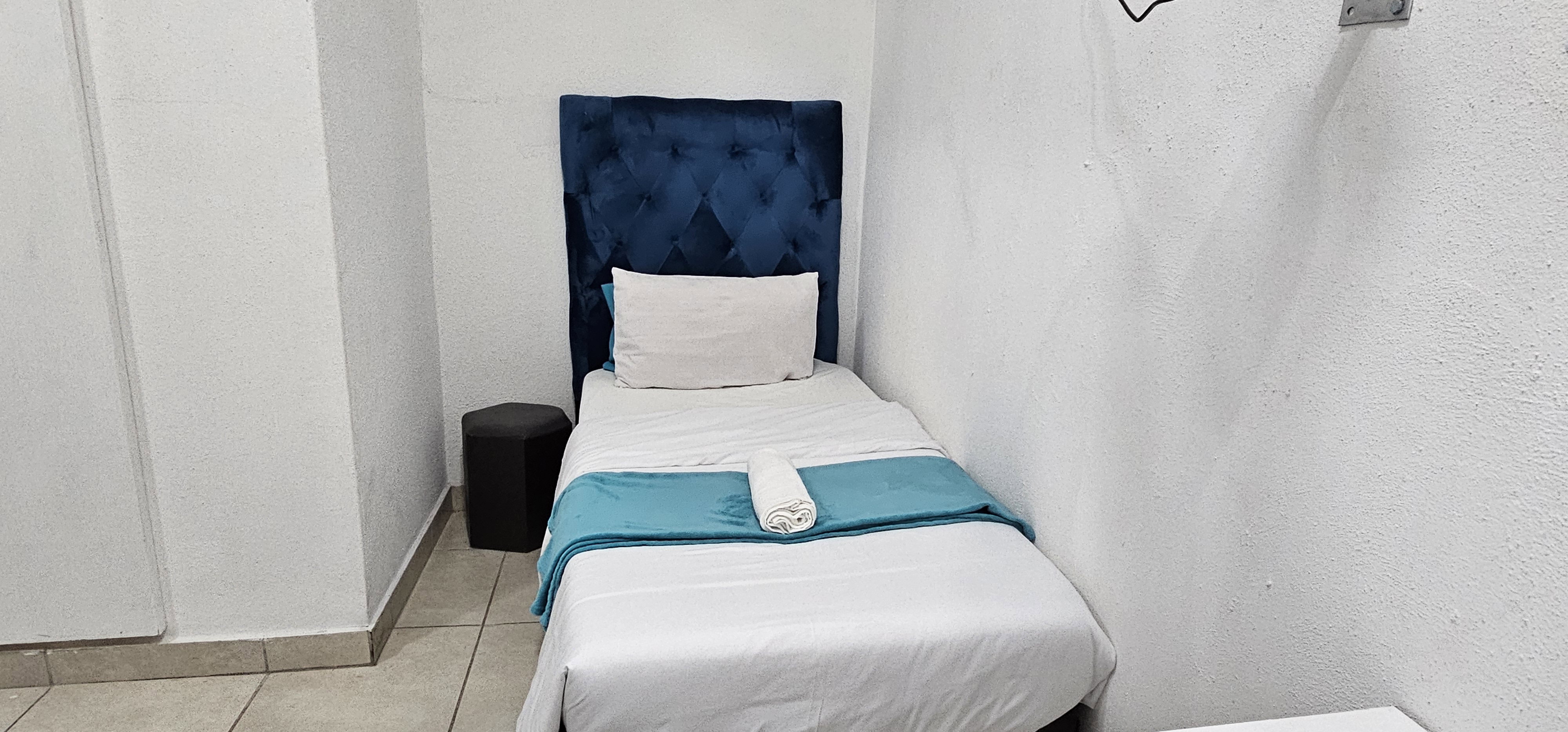 Slaapplek vir 4 | Fitzroy 5 | R1250/nag (Bespaar 10% teenoor ander hotelle in Kaapstad)