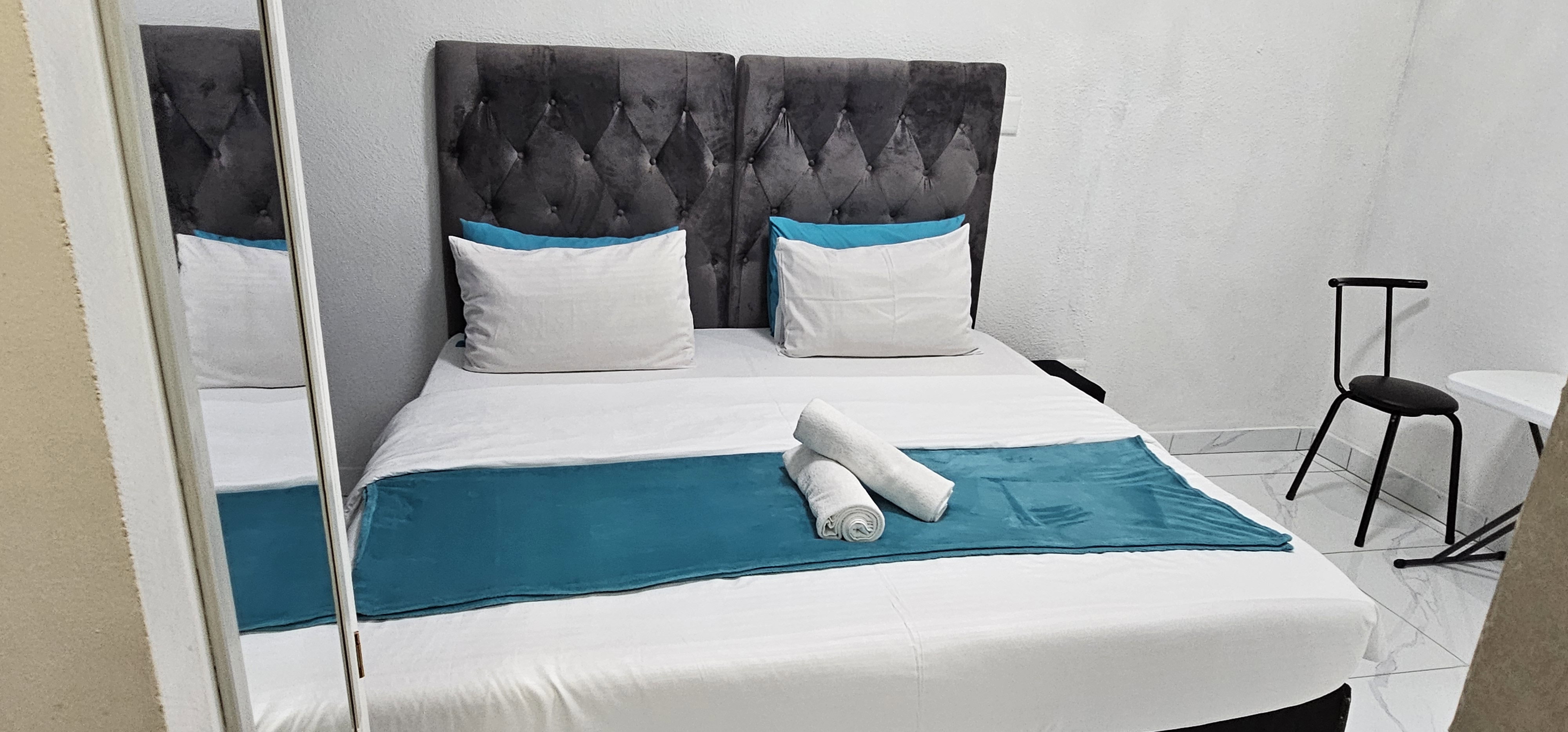 Slaapplek vir 2 | Fitzroy 6 | R850/nag (Bespaar 10% teenoor ander hotelle in Kaapstad)