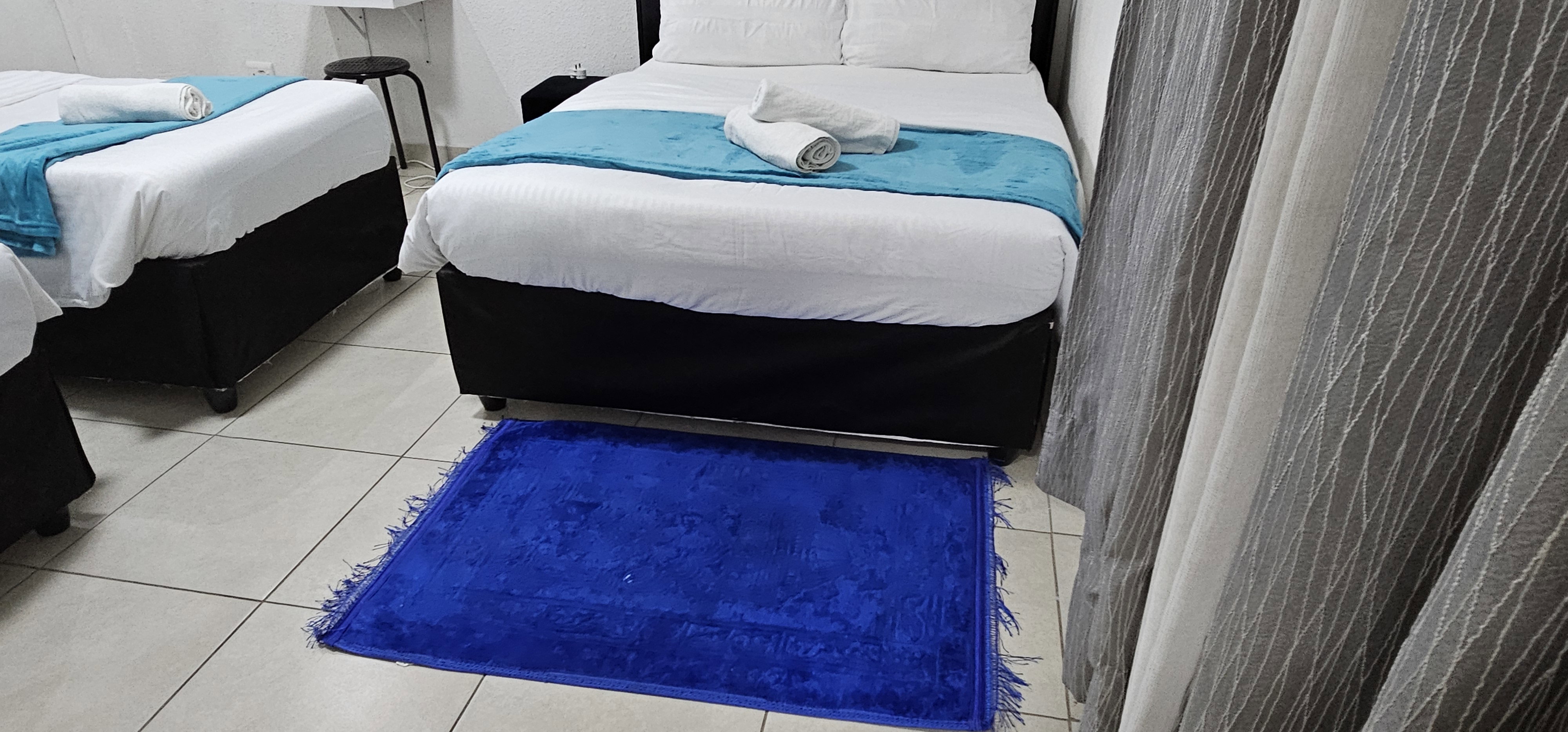 Slaapplek vir 4 | Fitzroy 7 | R1250/nag (Bespaar 10% teenoor ander hotelle in Kaapstad)