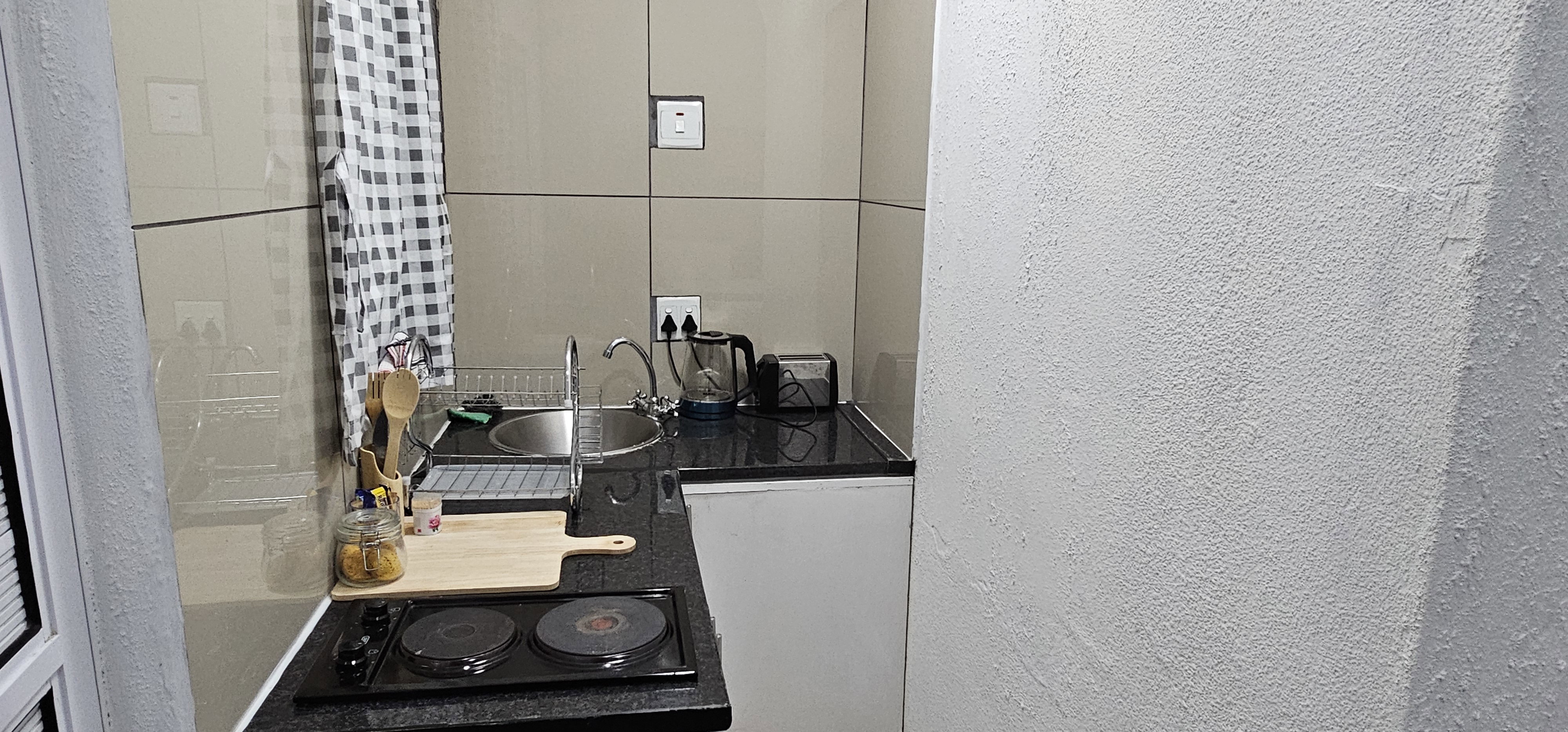 Slaapplek vir 2 | Fitzroy 8 | R950/nag (Bespaar 10% teenoor ander hotelle in Kaapstad)