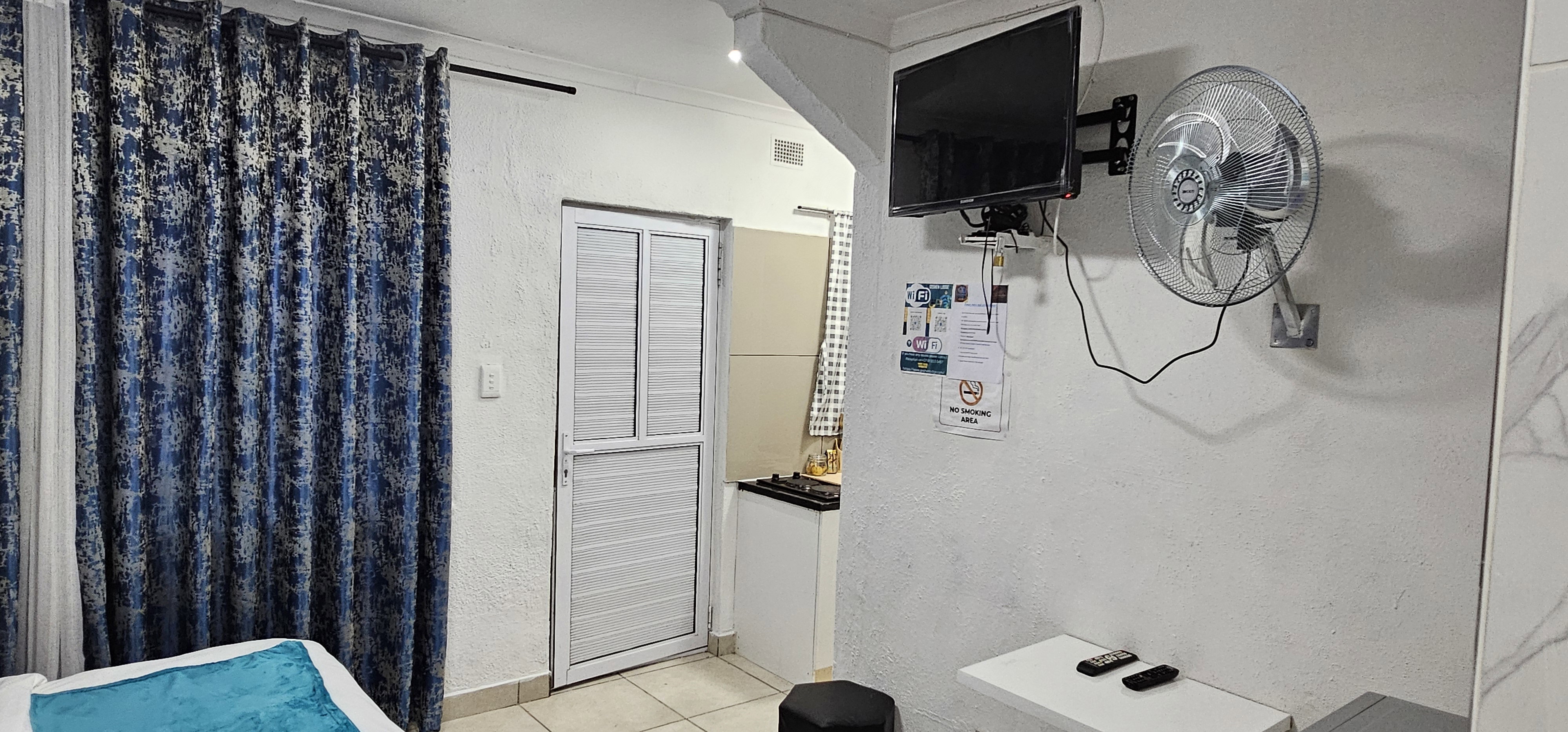 Slaapplek vir 2 | Fitzroy 8 | R950/nag (Bespaar 10% teenoor ander hotelle in Kaapstad)