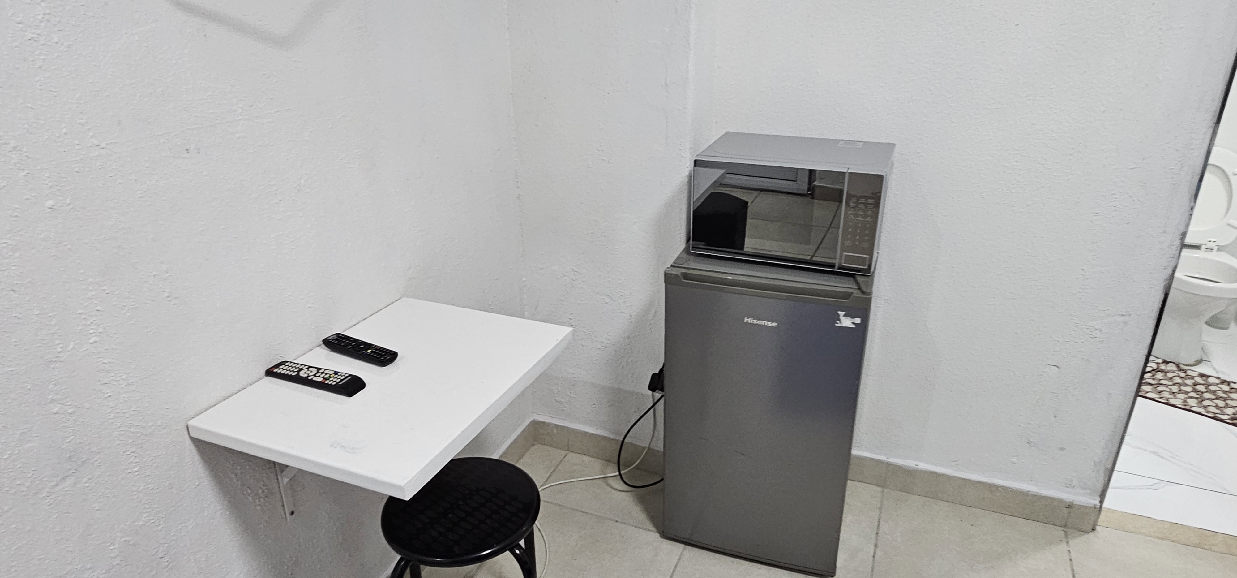 Slaapplek vir 2 | Fitzroy 8 | R950/nag (Bespaar 10% teenoor ander hotelle in Kaapstad)