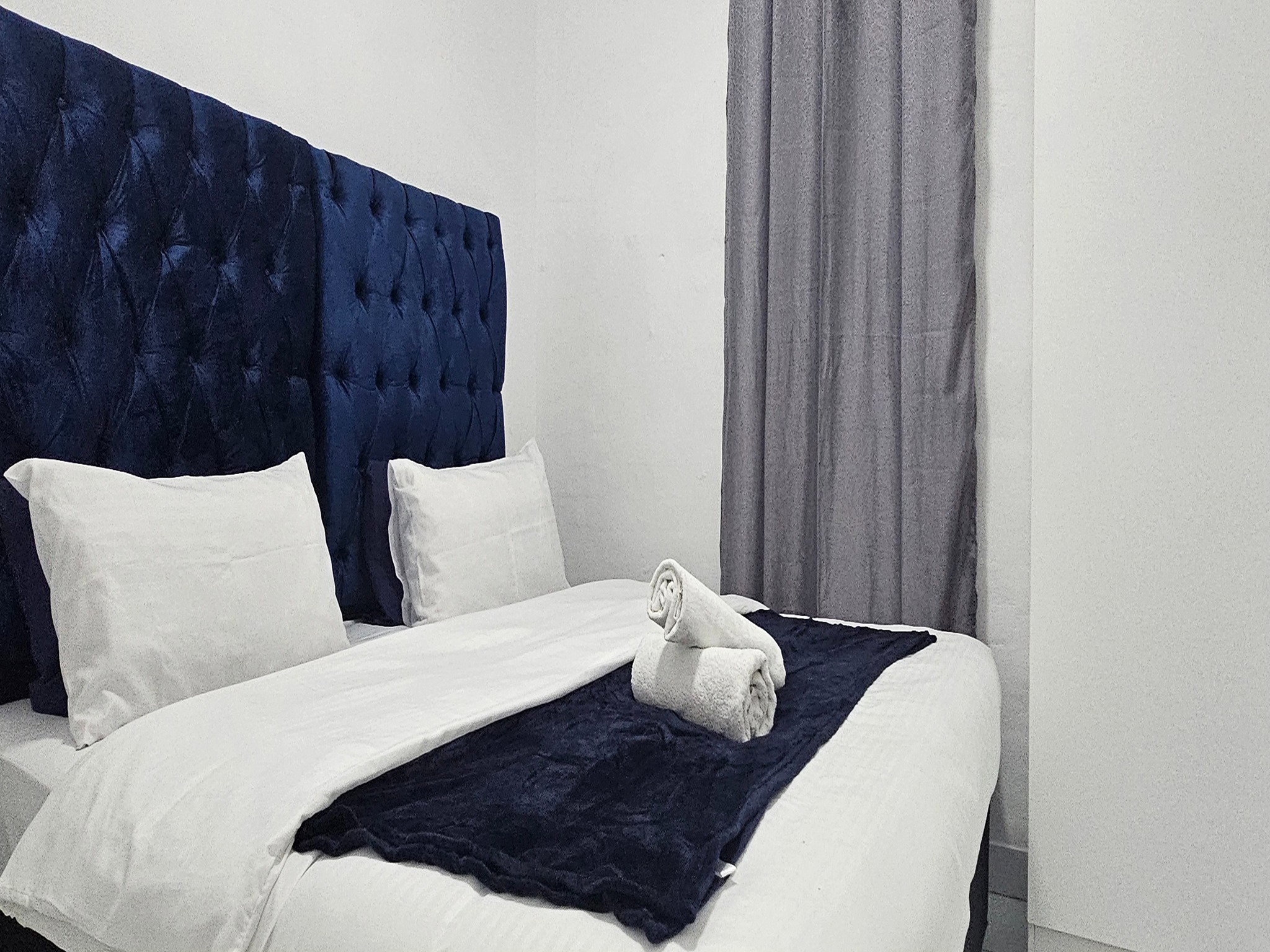 Slaapplek vir 2 | Fitzroy 10 | R750/nag (Bespaar 10% teenoor ander hotelle in Kaapstad)