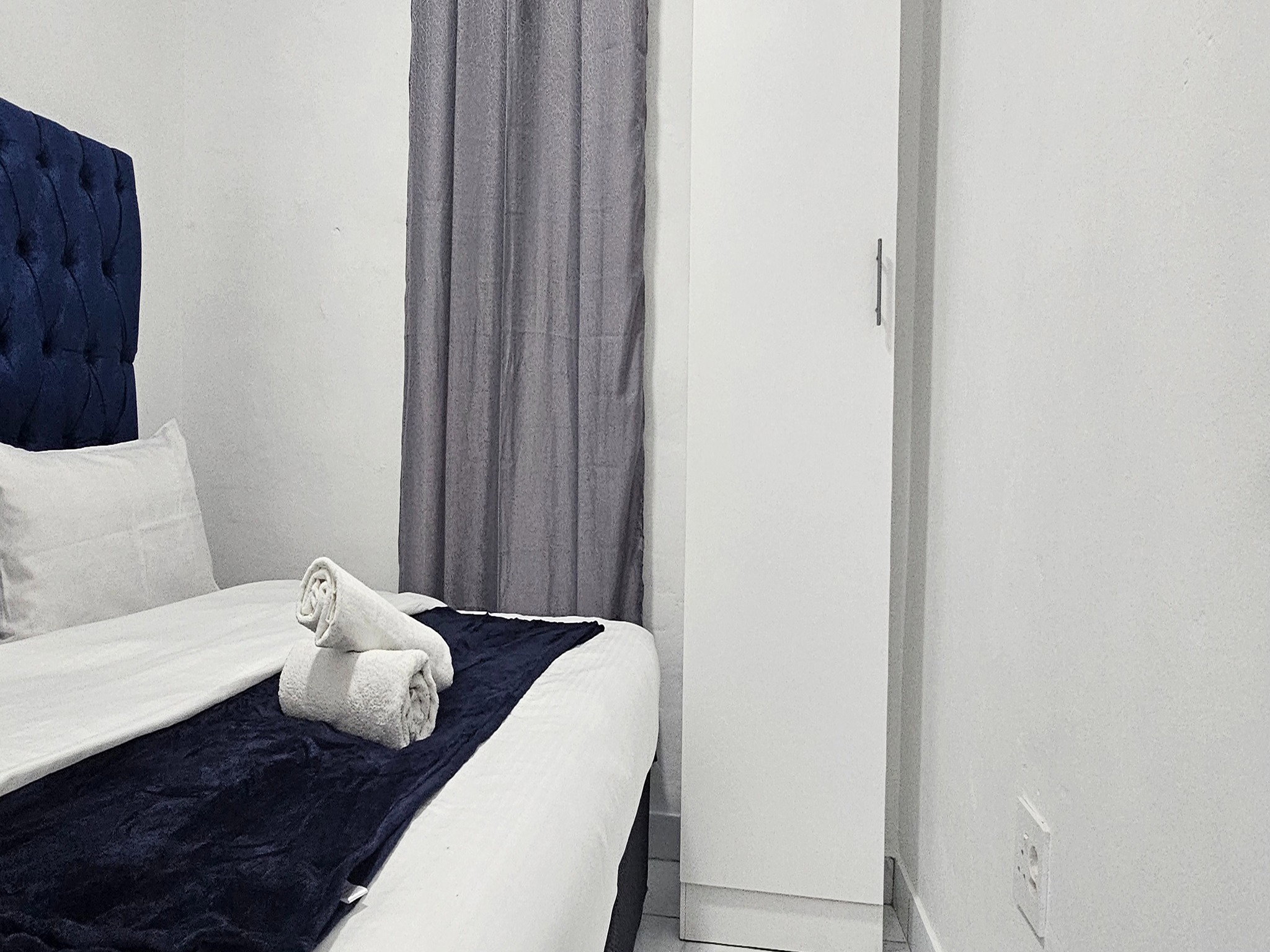 Slaapplek vir 6 | Fitzroy 9 | R2250/nag (Bespaar 10% teenoor ander hotelle in Kaapstad)