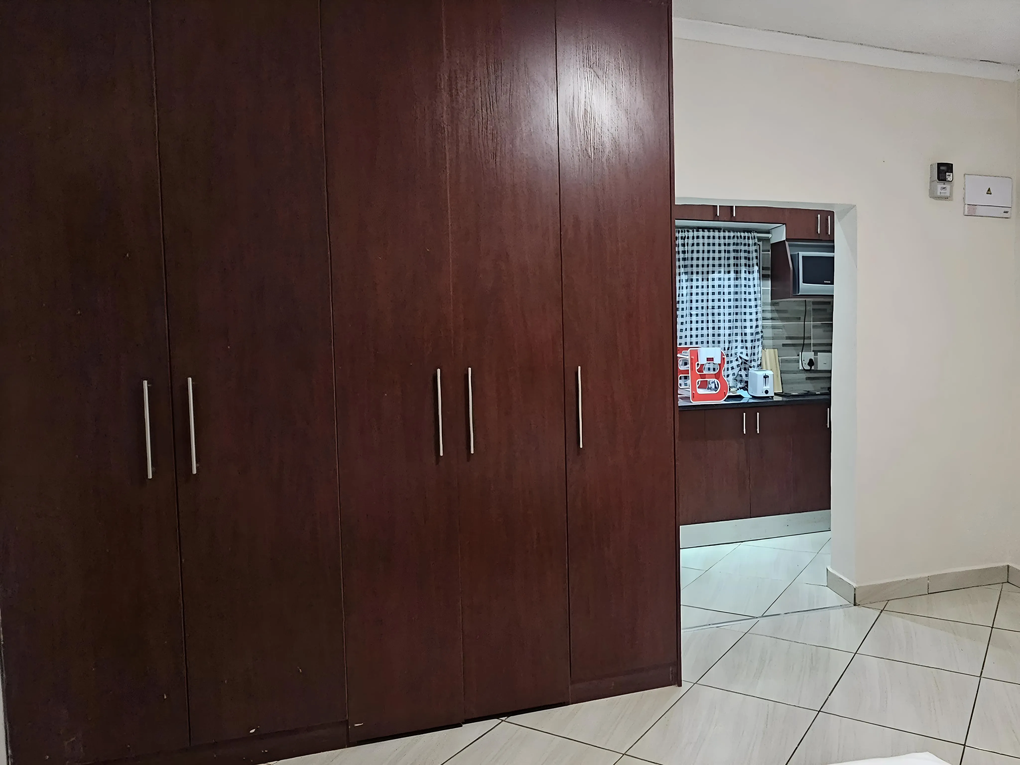 4-Sleeper | Spencer 2 | R1500/night (Save 10% vs. other Cape Town hotels)