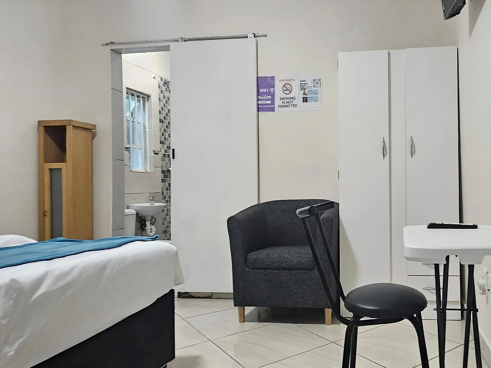 2-Sleeper | Spencer 3 | R850/night (Save 10% vs. other Cape Town hotels)