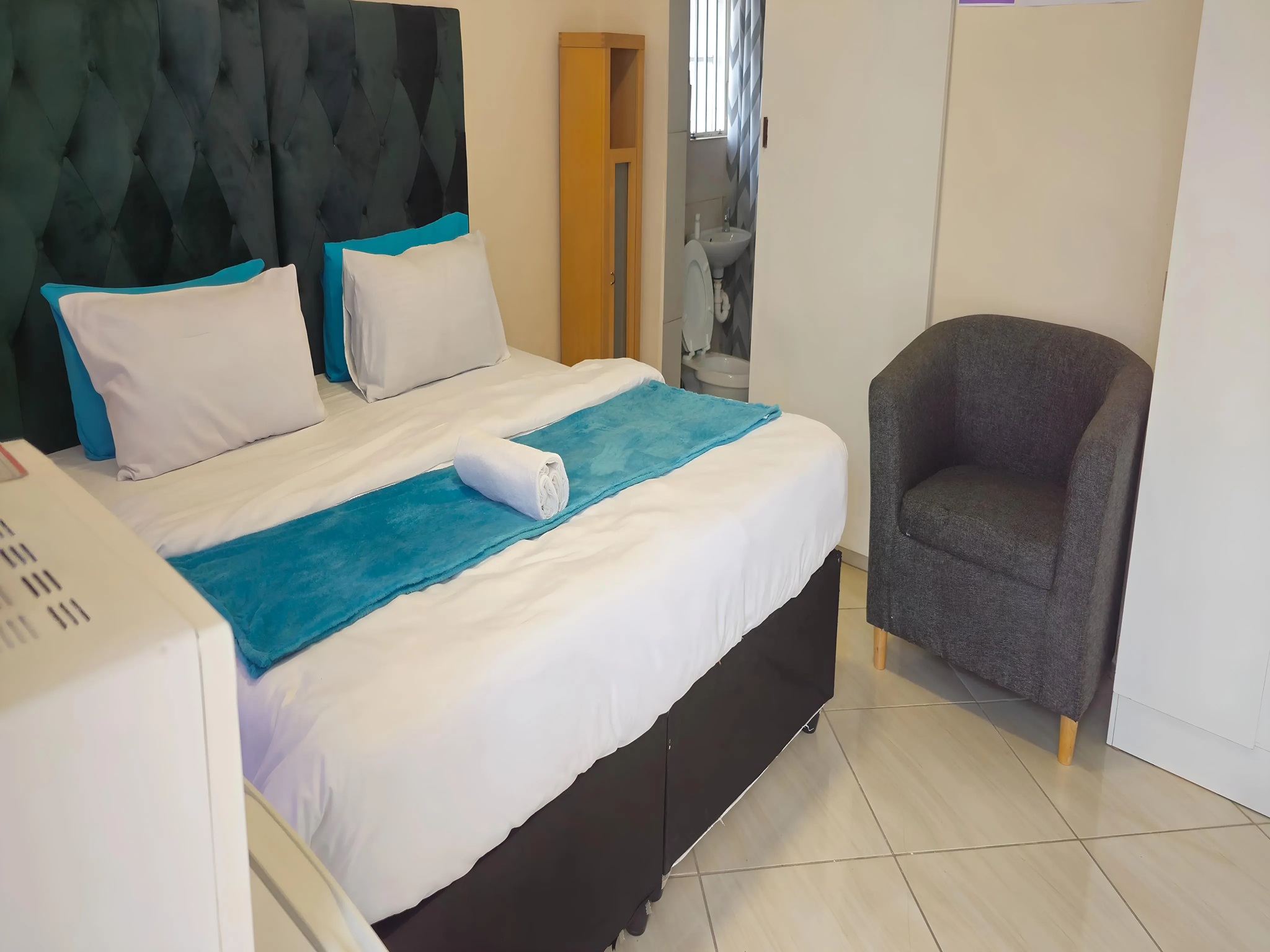 2-Sleeper | Spencer 3 | R850/night (Save 10% vs. other Cape Town hotels)